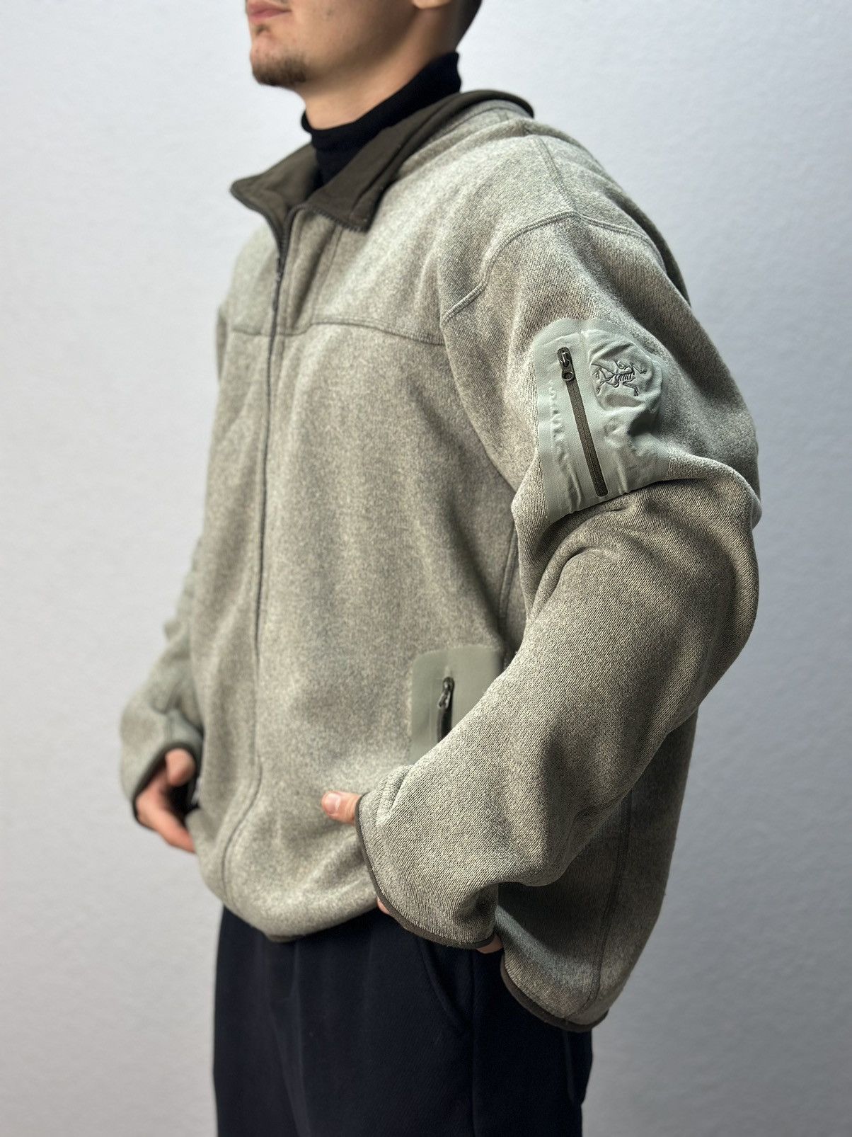 Arc'teryx Arc'teryx technical fleece sweatshirt outdoor rare style Size US XL / EU 56 / 4 - 1 Thumbnail