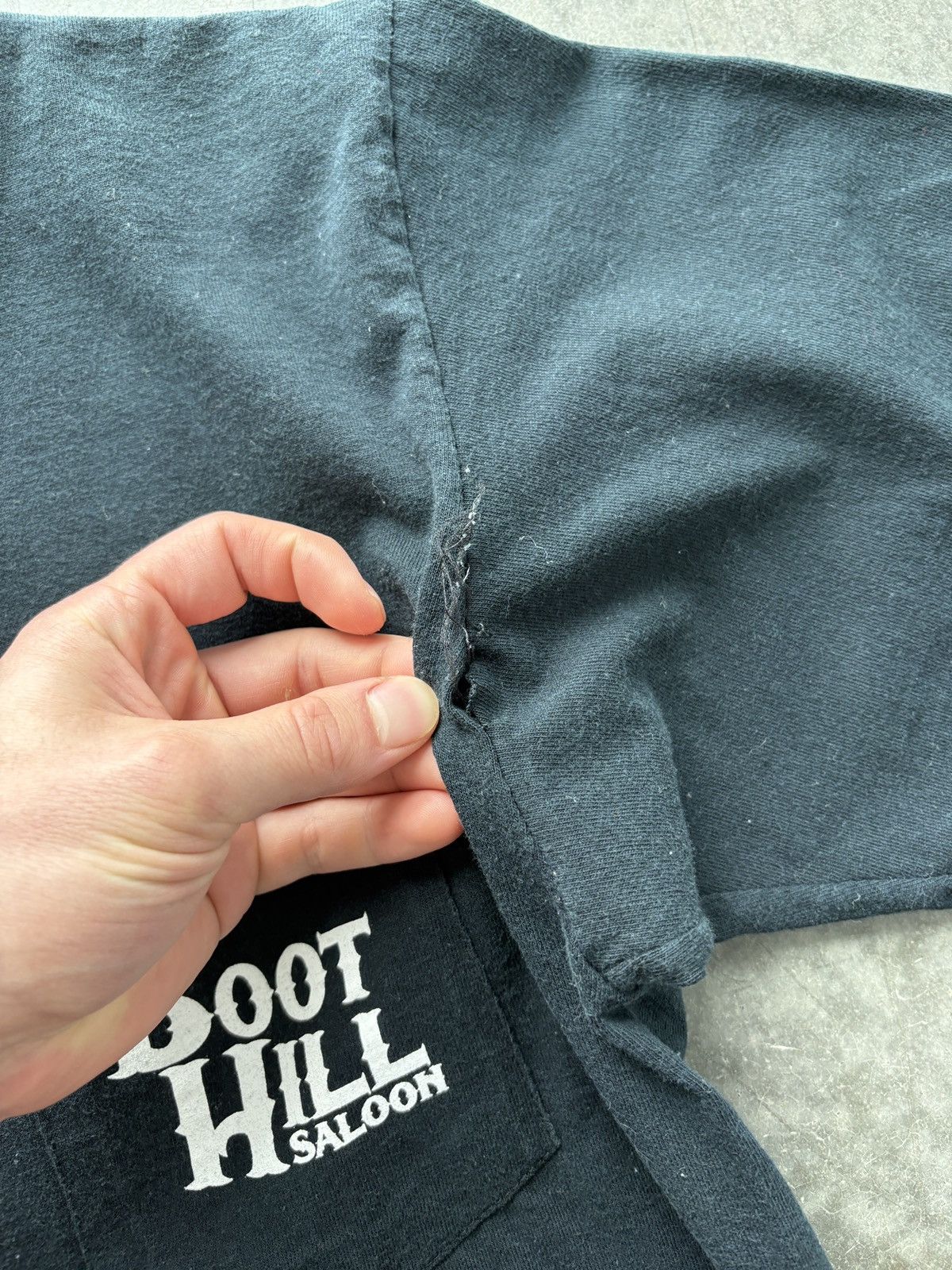 Vintage Vintage Y2K Boot Hill Saloon Graphic Tee Size US L / EU 52-54 / 3 - 7 Thumbnail