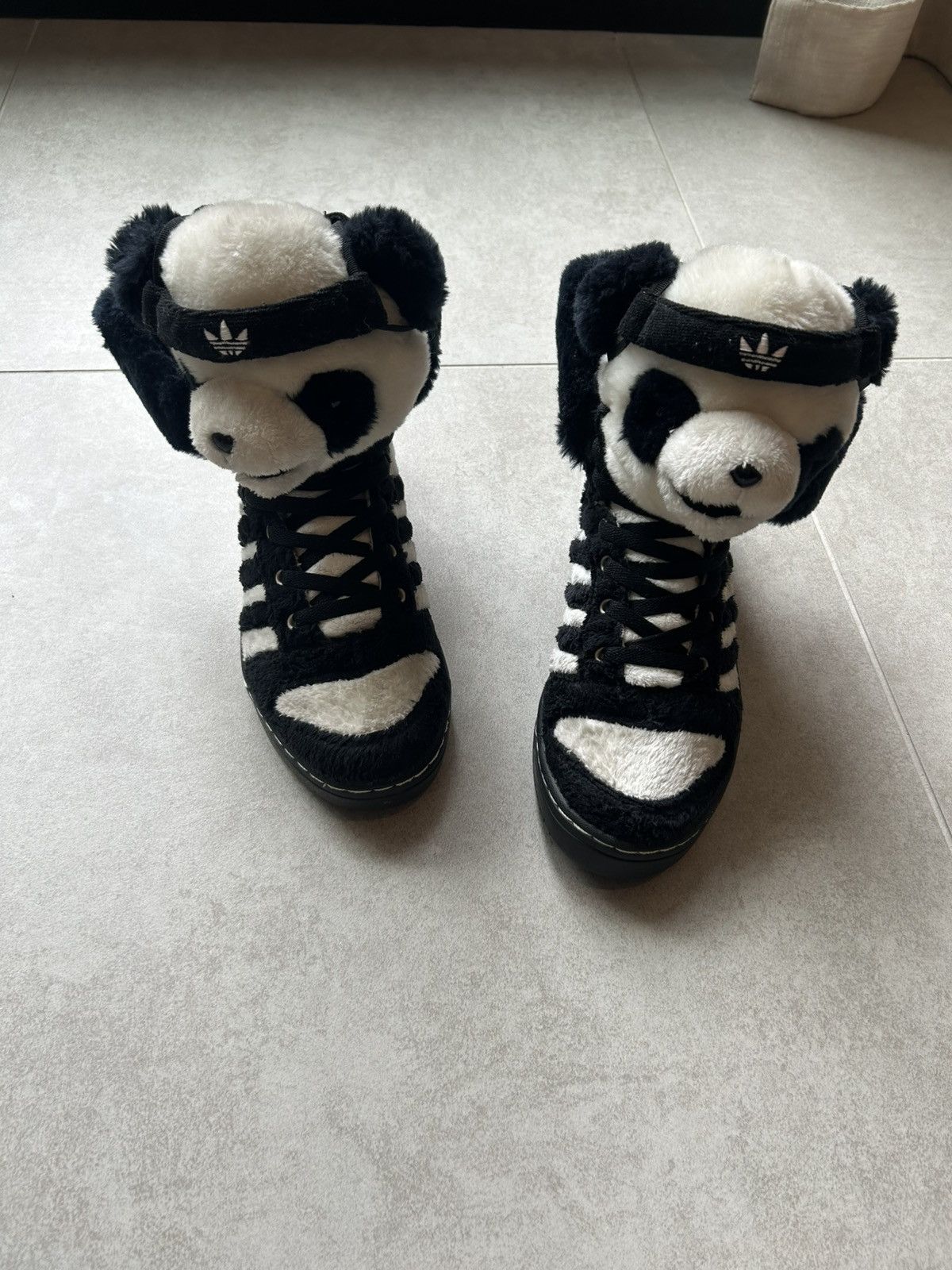 Adidas × Jeremy Scott JEREMY SCOTT ADIDAS PANDA HEAD GRAIL Size US 10 / EU 43 - 2 Thumbnail