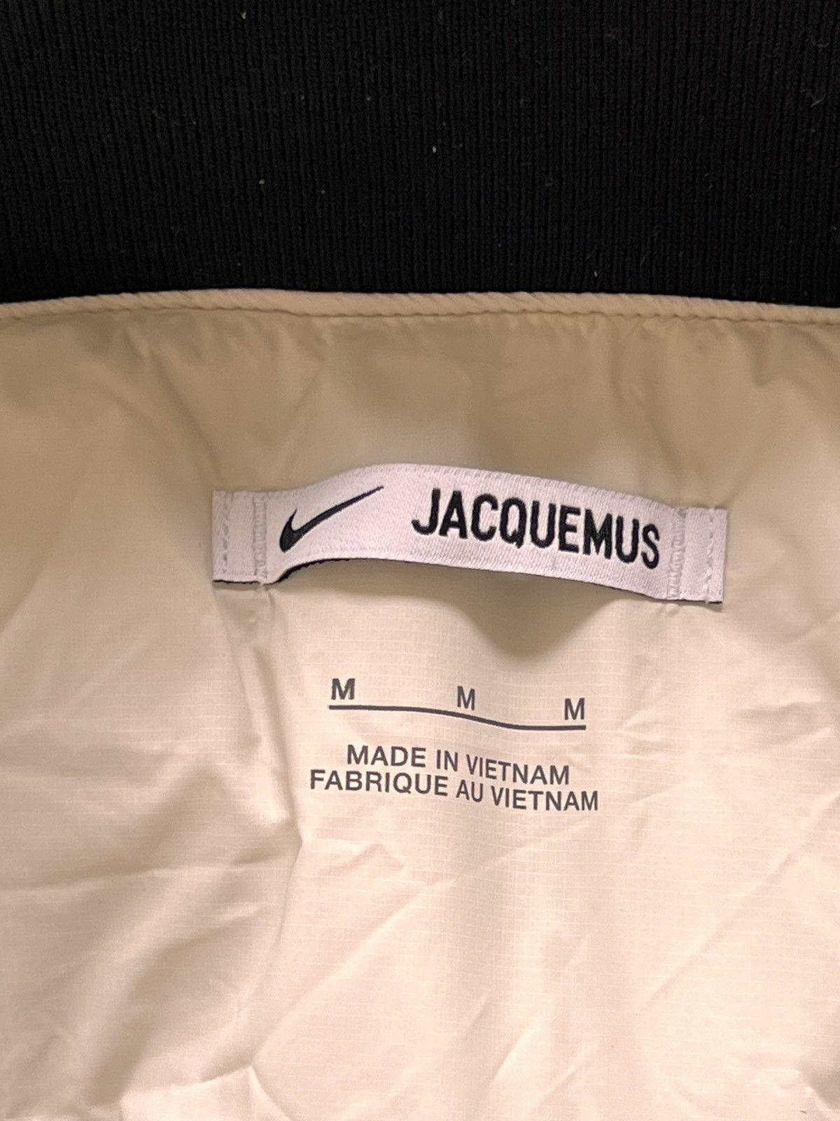 Jacquemus × Nike M Nike x Jacquemus GORE-TEX Jacket 2-in-1 Black bomber shell Size US M / EU 48-50 / 2 - 13 Thumbnail