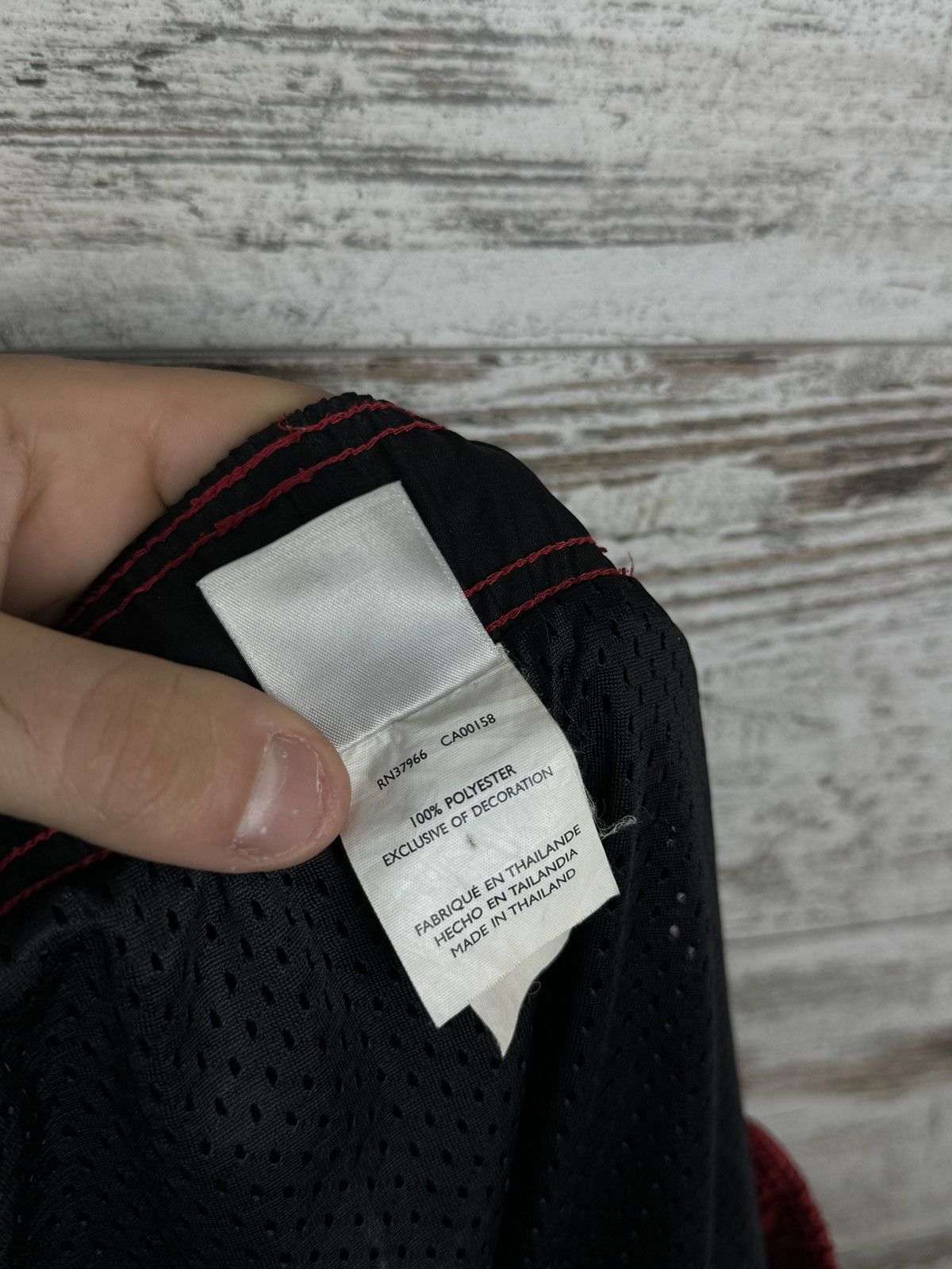Nike Mens Vintage Nike drill swoosh shorts rare y2k 90s nylon Size US 34 / EU 50 - 7 Thumbnail