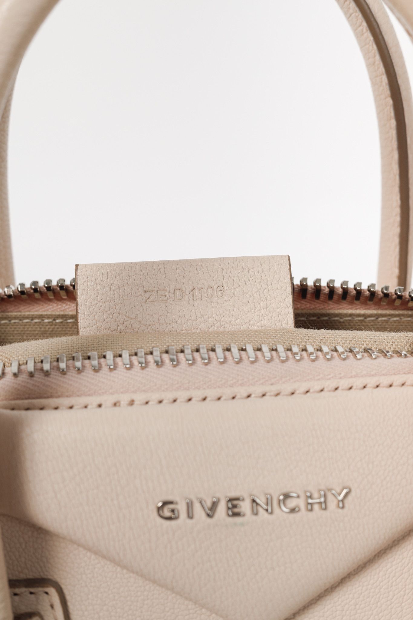 Givenchy Givenchy Antigona Small Nude Pink Goat Leather Tote Bag Size ONE SIZE - 13 Thumbnail