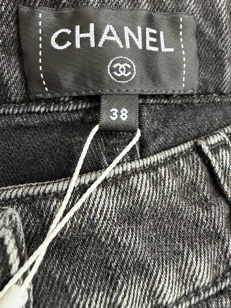 Chanel Chanel Black bow jeans Size 25" / US 0 / IT 36 - 5 Thumbnail