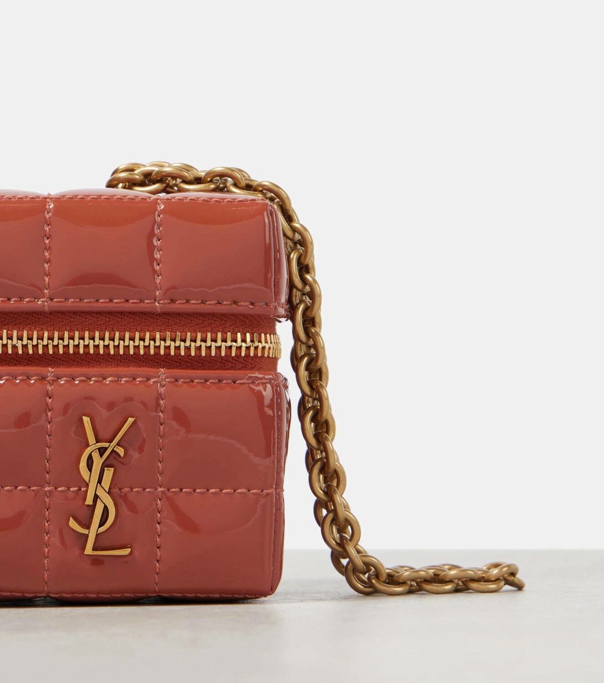 Saint Laurent Paris o1w1db10726 773592 Size: OS / Cassandre Matelassé Mini Cube Size ONE SIZE - 4 Thumbnail
