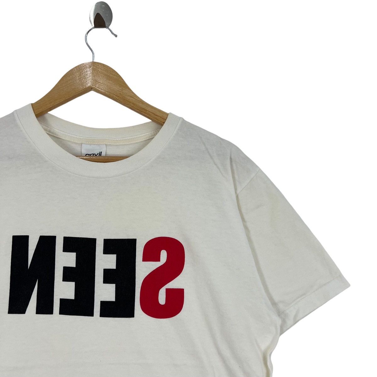 Vintage Vintage 90s Movie SEEN By Anvil Tag T-Shirt Size US M / EU 48-50 / 2 - 4 Thumbnail