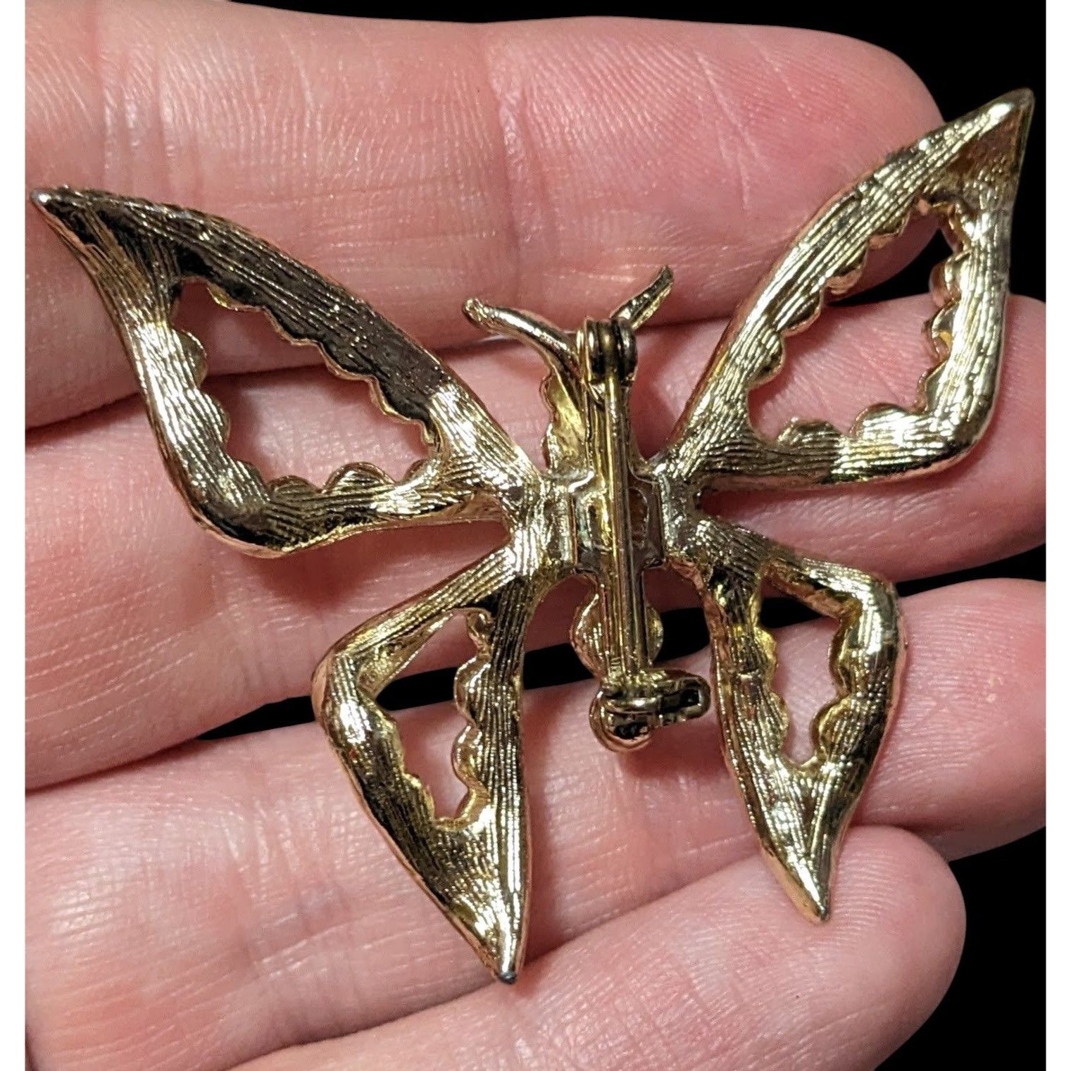 Other Vintage Gemmed Gold Tone Open Butterfly Brooch Size ONE SIZE - 3 Thumbnail