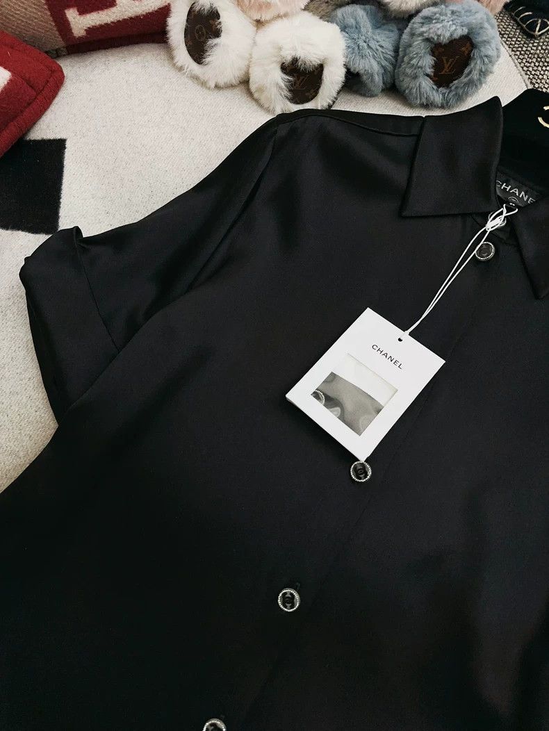 Chanel Chanel 23C black silk satin short-sleeved dress Size XS / US 0-2 / IT 36-38 - 2 Thumbnail