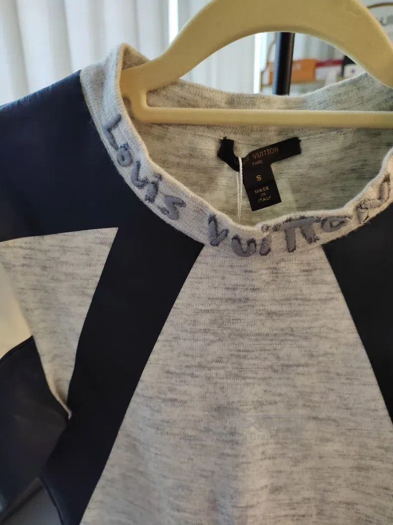 Louis Vuitton Louis Vuitton short sleeves Size US S / EU 44-46 / 1 - 3 Thumbnail