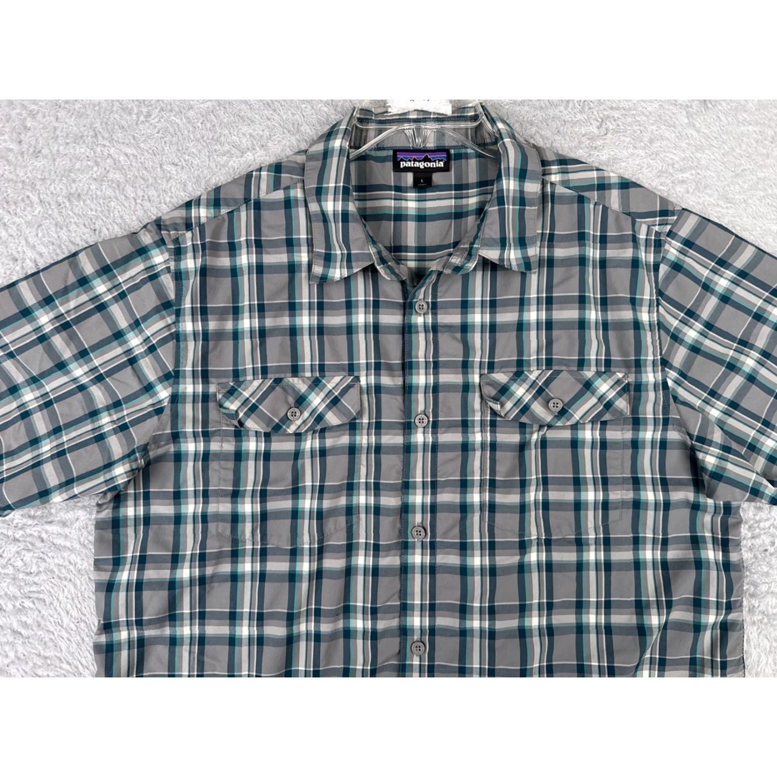 Patagonia Patagonia Shirt Mens Large Gray Teal Plaid 100% Polyester Button Up Casual, Travel, Wedding Men’s Shirt Size US L / EU 52-54 / 3 - 7 Thumbnail
