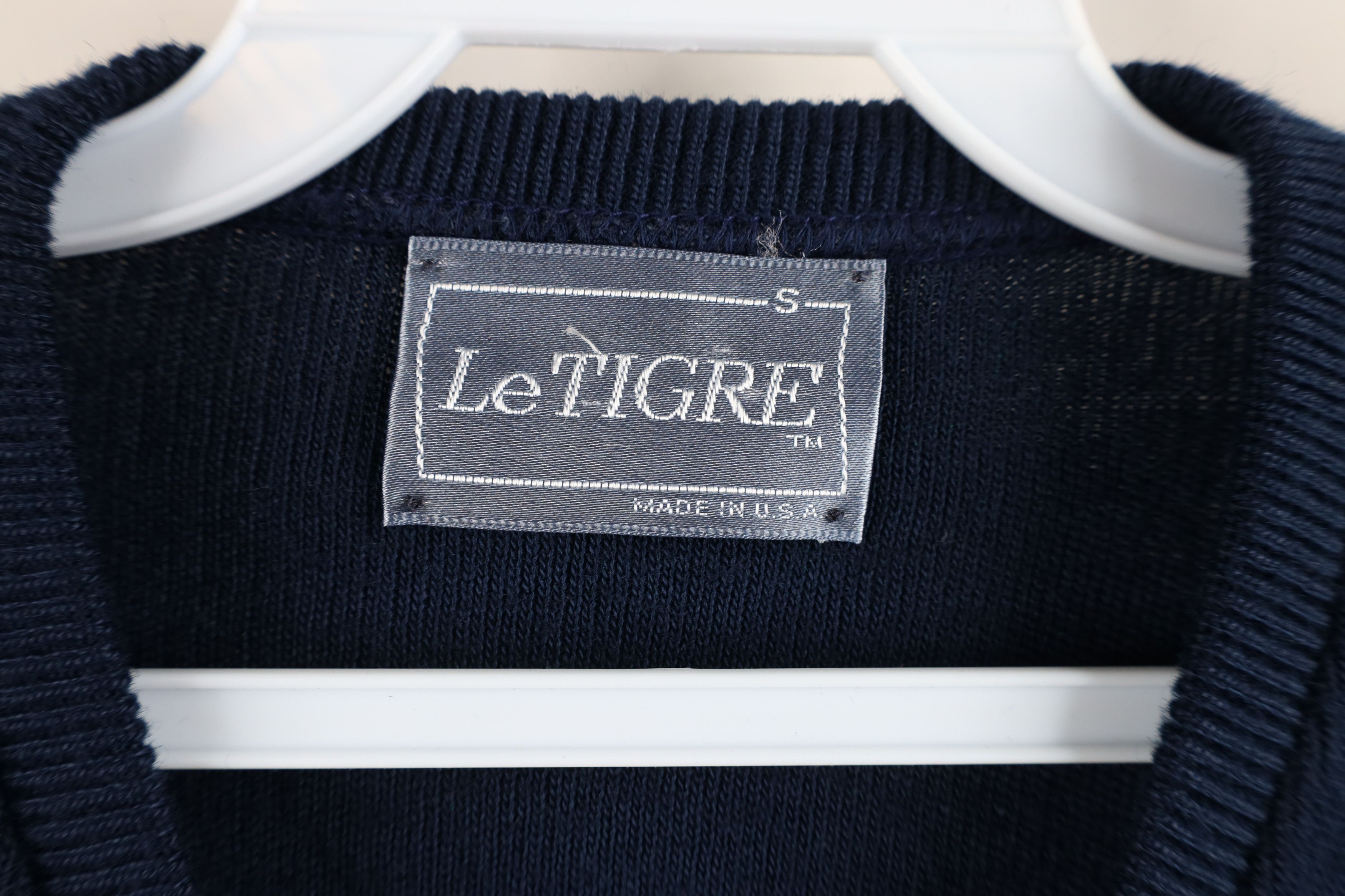 Vintage Vintage 90s Streetwear Knit V-Neck Sweater Navy Blue USA Size US S / EU 44-46 / 1 - 7 Thumbnail