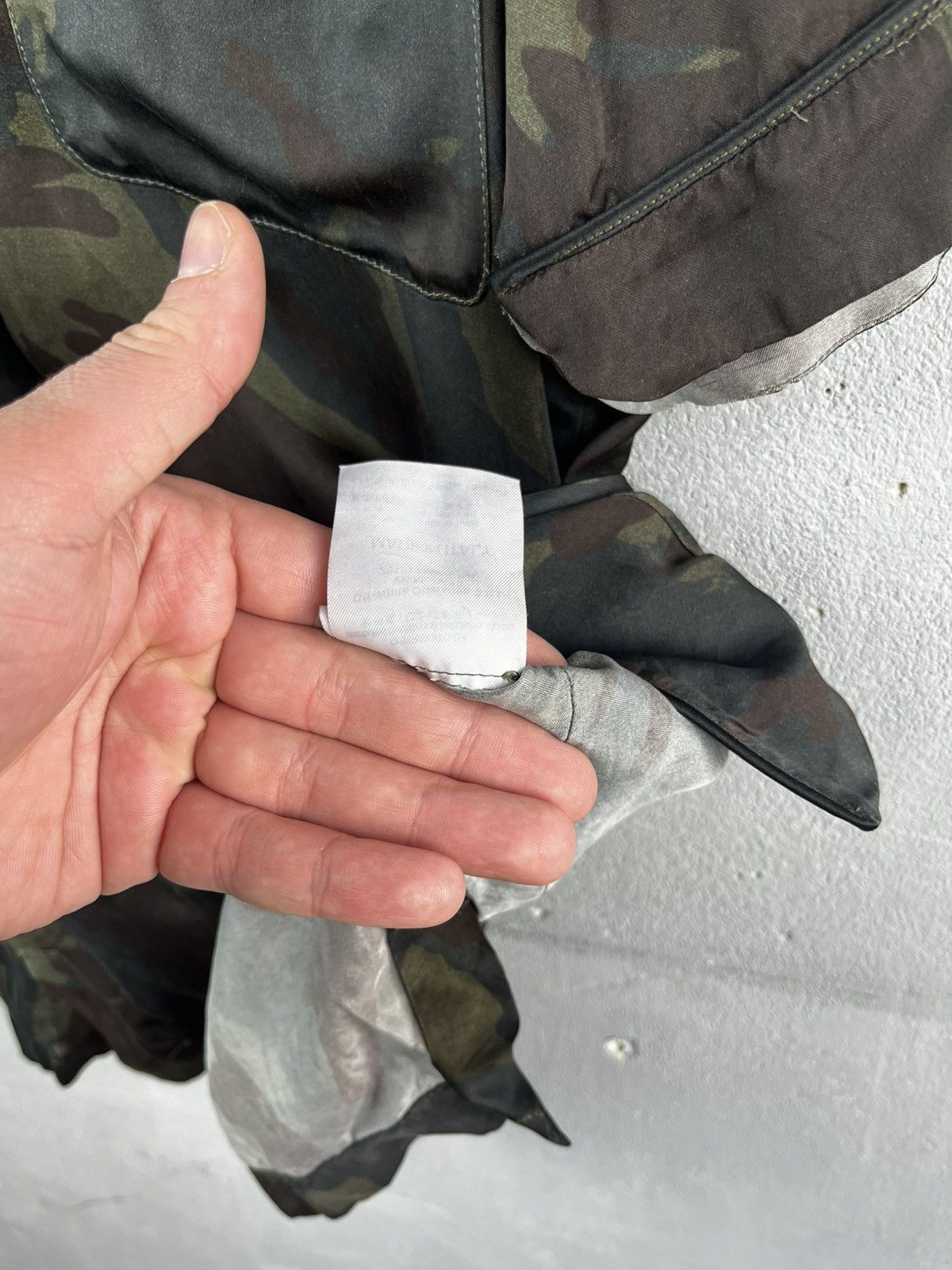 Off-White Of White camo shirt Size US S / EU 44-46 / 1 - 19 Thumbnail