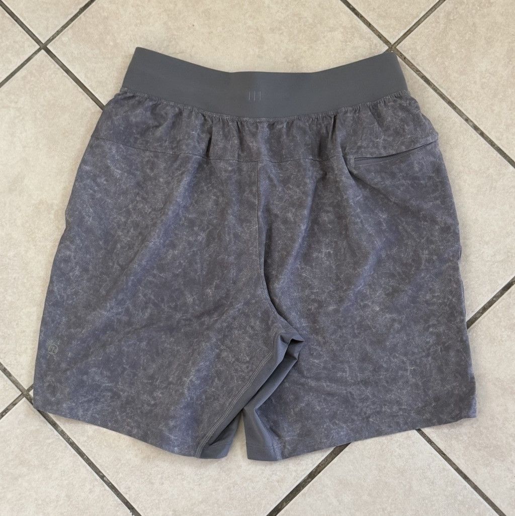 Lululemon LULULEMON T.H.E SHORT 7” GRAVEL DUST ASPHALT GREY SIZE SMALL Size US 29 - 4 Thumbnail