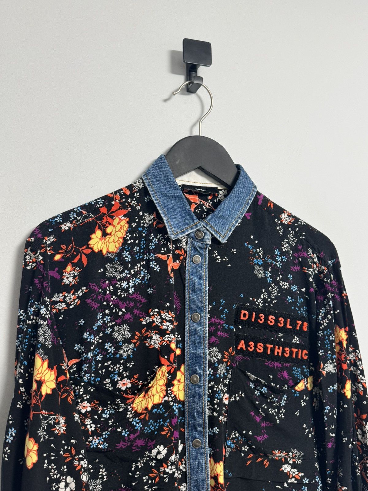 Designer × Diesel 🔥Diesel Vintage Y2K style hype Button Up Women’s Size S / US 4 / IT 40 - 2 Thumbnail