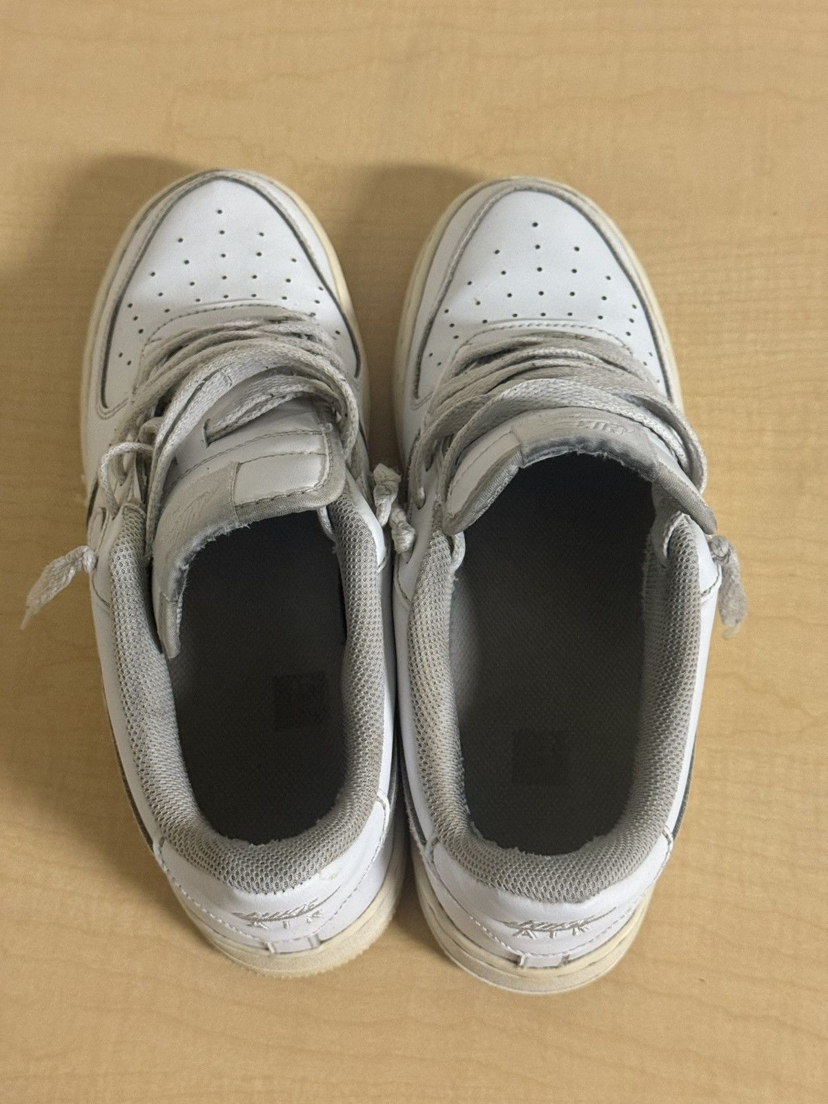 Nike Nike AF1 Low White Men’s 7.5 Heavily Worn Shoes Size US 7 / EU 40 - 4 Thumbnail