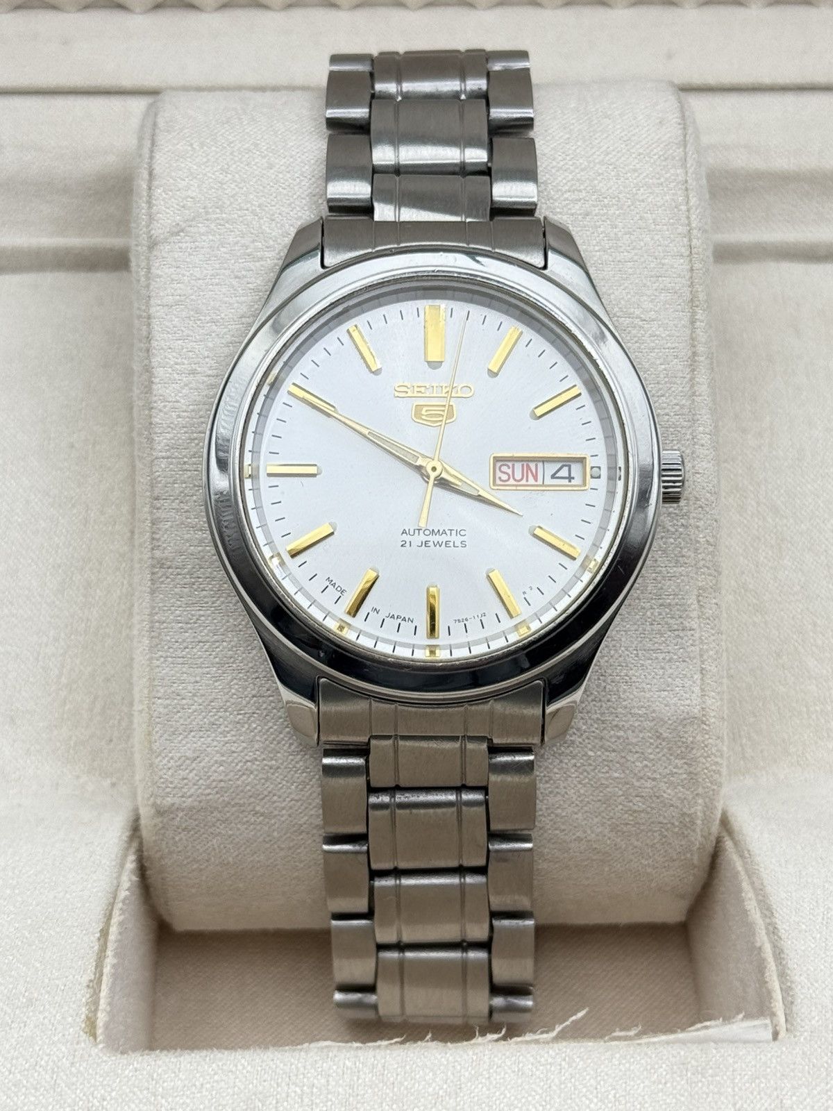 Jewelry × Seiko SEIKO 5 7S26 AUTOMATIC WHITE DIAL BEAUTIFUL MEN’S WRISTWATCH Size 36 - 1 Thumbnail