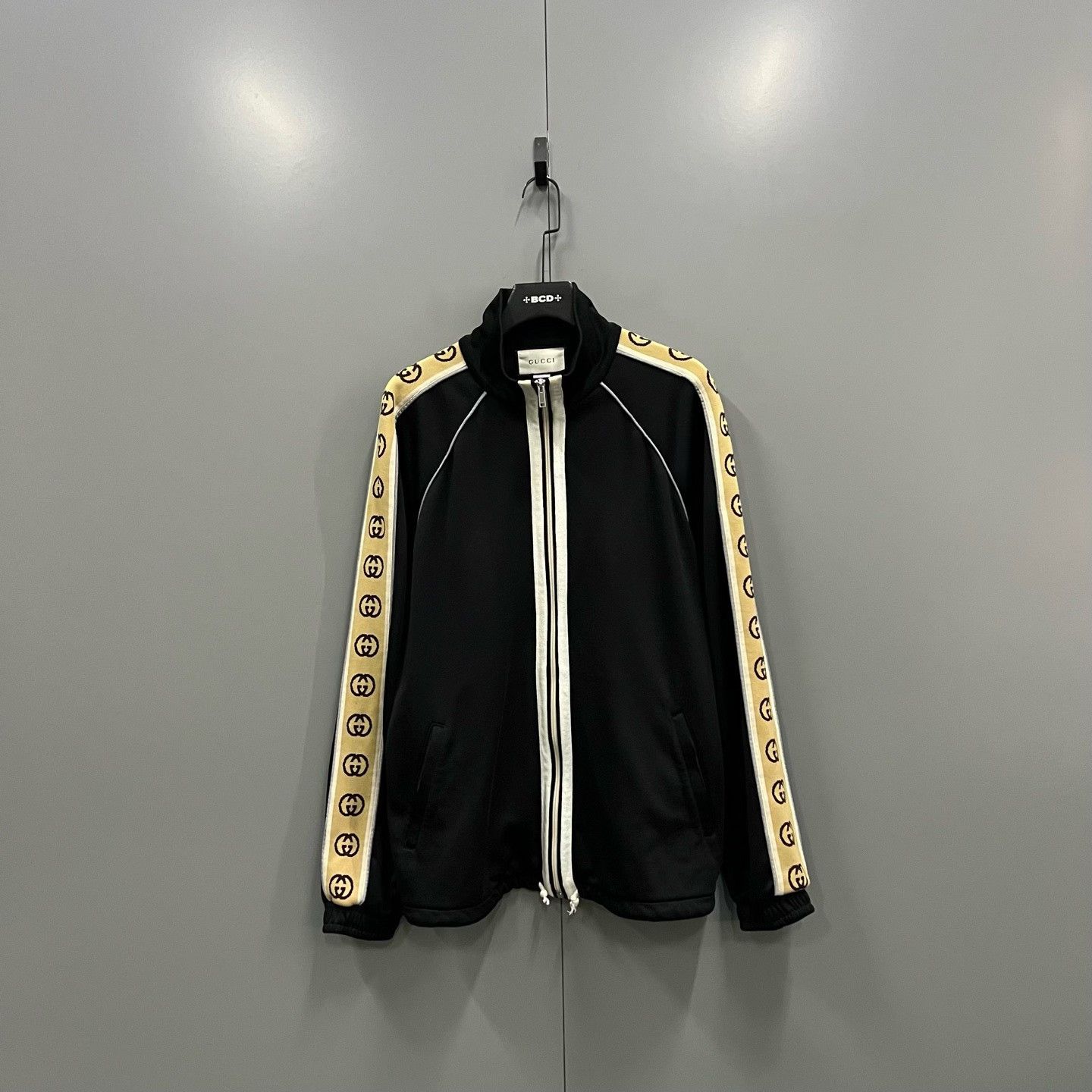 Gucci Gucci Retro Printed Jacket L Women Size L / US 10 / IT 46 - 1 Thumbnail