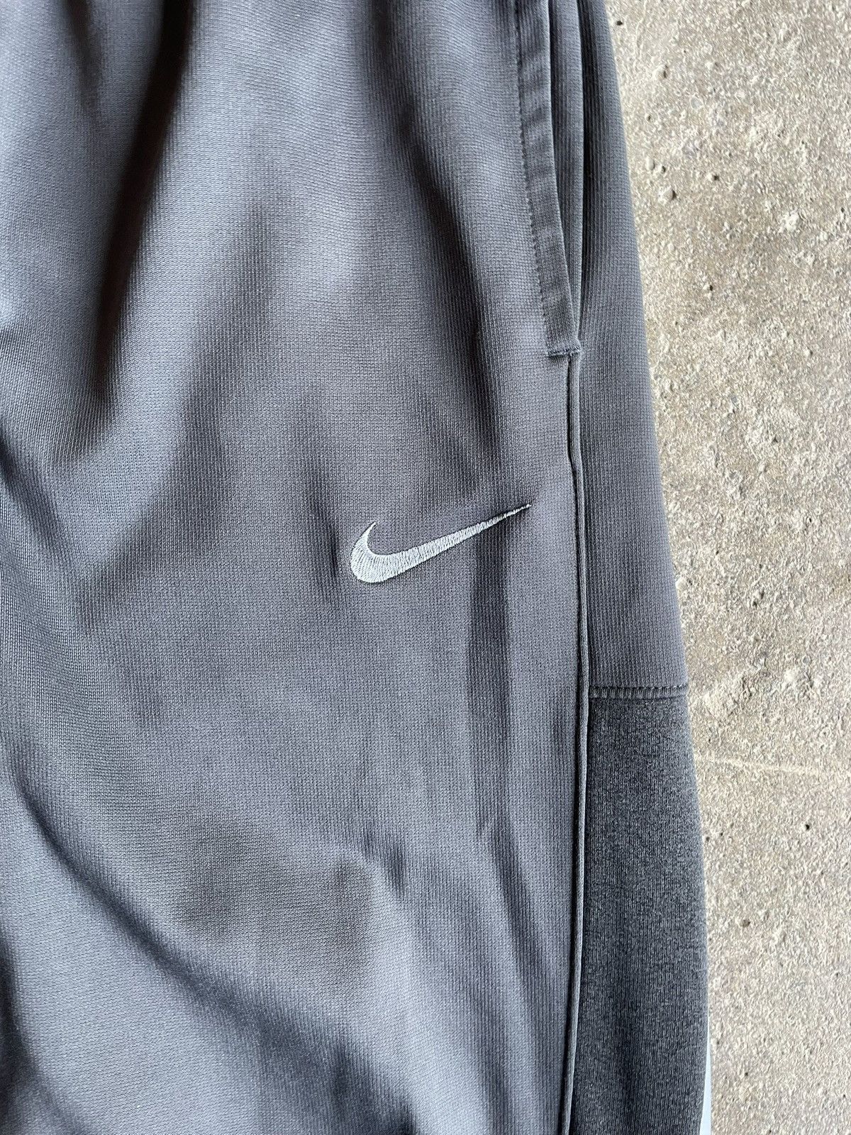 Nike Nike Elite Therma-FIT Pants – Grey – Size XL Size US 33 - 2 Thumbnail