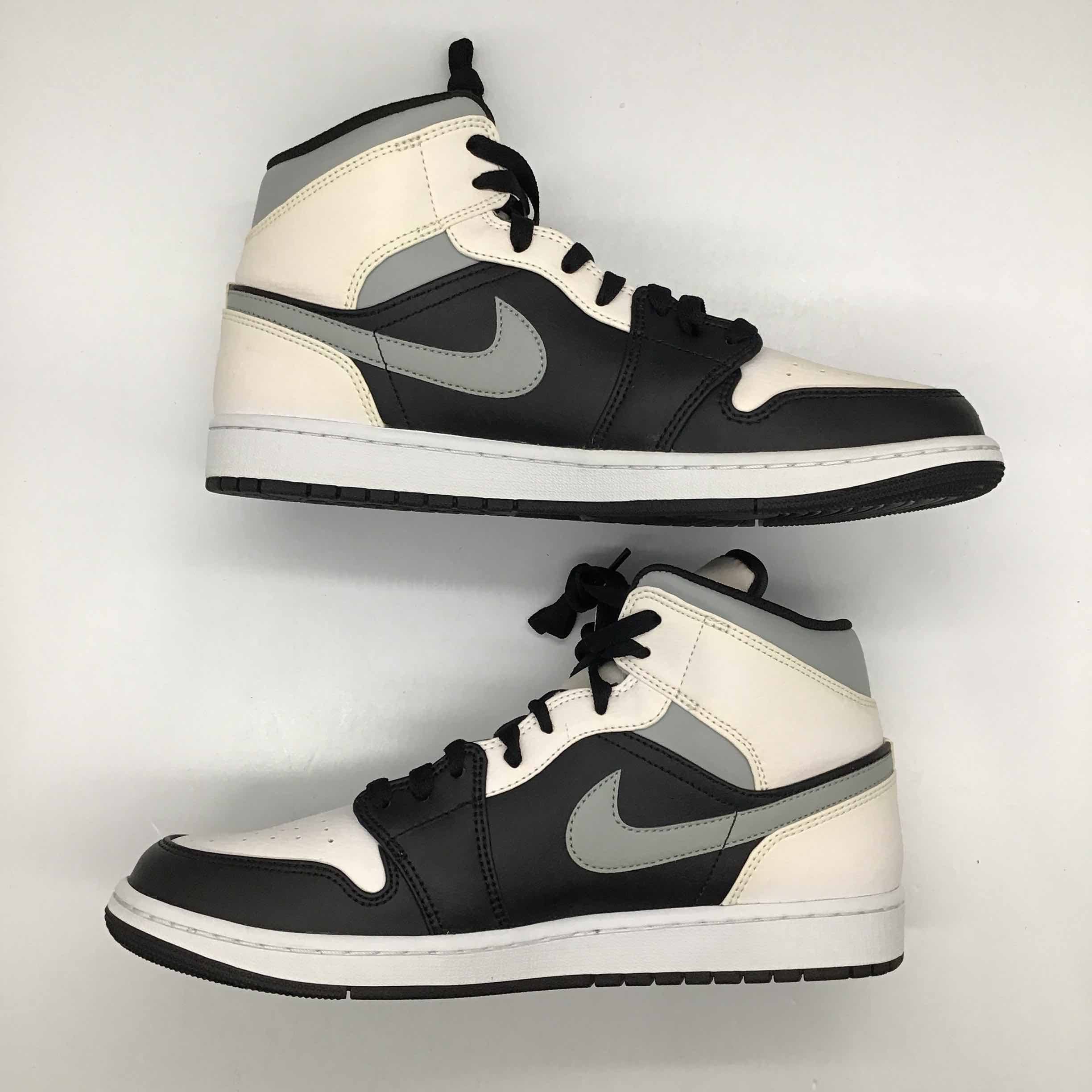 Air Jordan Mid White Shadow