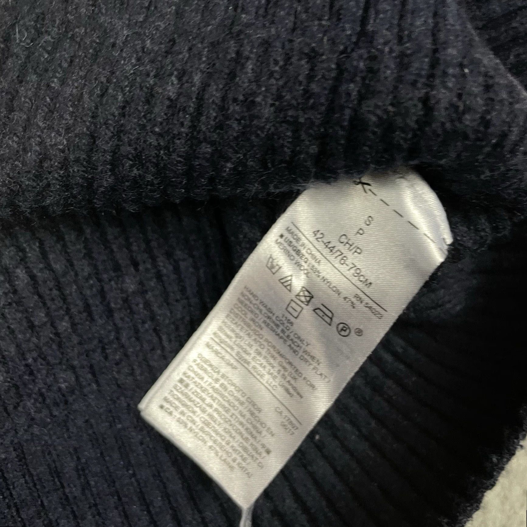 Gap VINTAGE GAP Sweater, Argyle Wool Knit, Blue, S, Pullover, Men, Classic, Preppy, 90s, Casual Knit, Fall Winter, Long Sleeve, Collarless, Navy Size US S / EU 44-46 / 1 - 5 Thumbnail