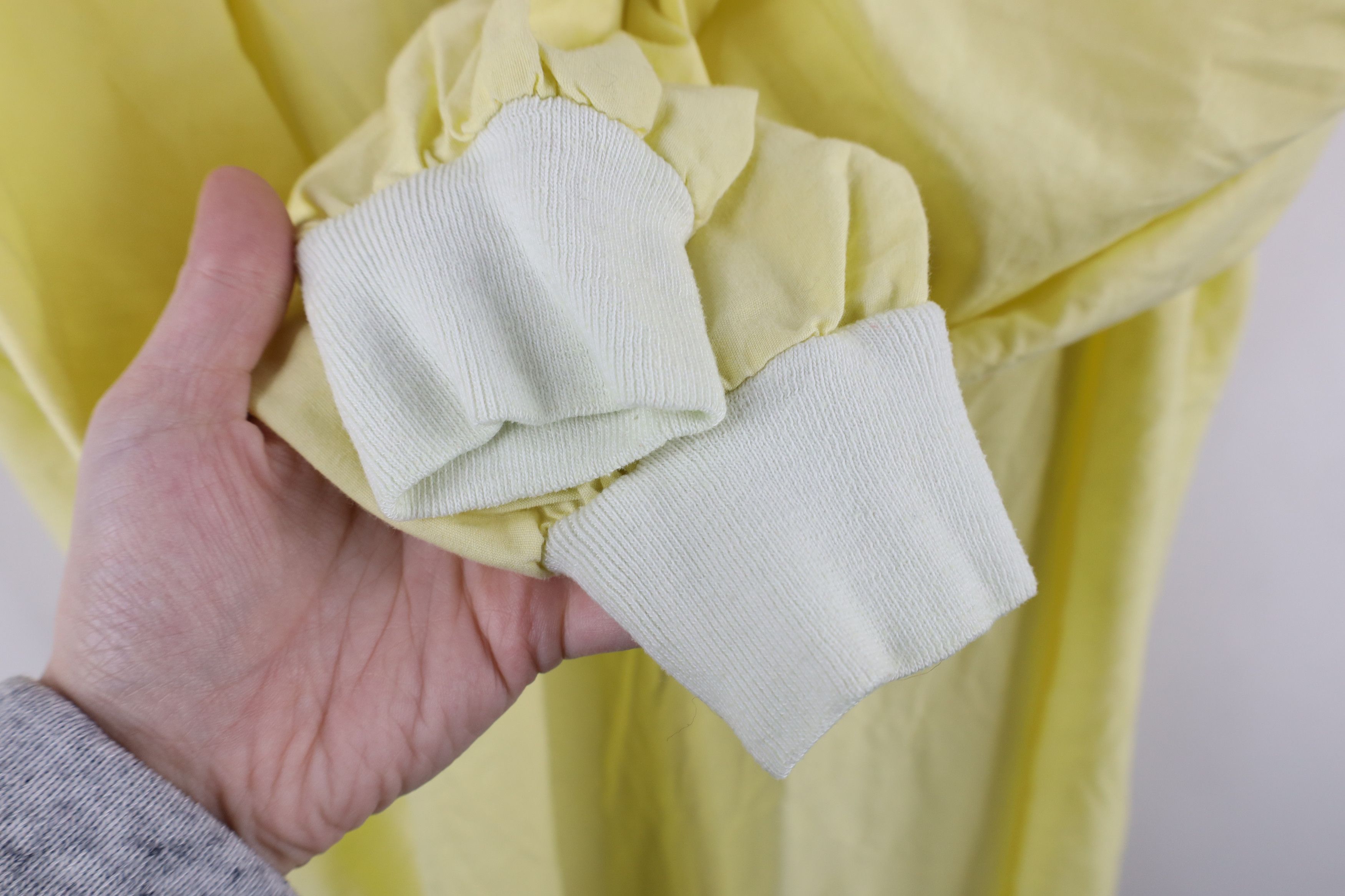 Vintage Vintage 60s Long Sleeve Hospital Scrubs Tie Smock Yellow USA Size US L / EU 52-54 / 3 - 5 Thumbnail