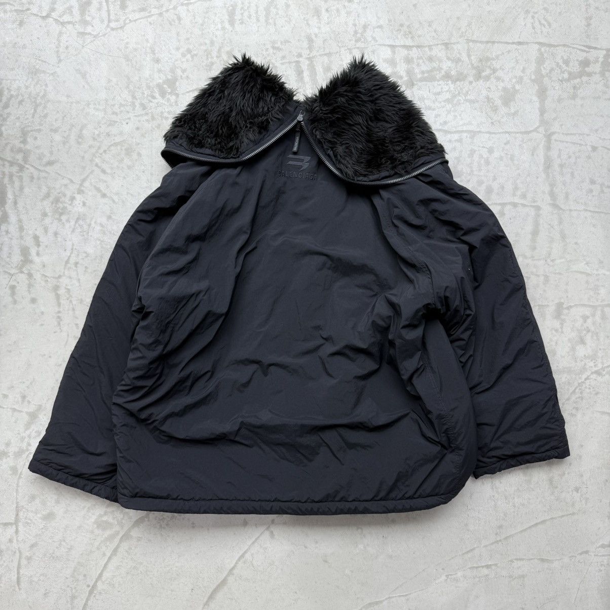 Balenciaga Balenciaga Faux Fur Sporty B Parka Size US S / EU 44-46 / 1 - 2 Thumbnail