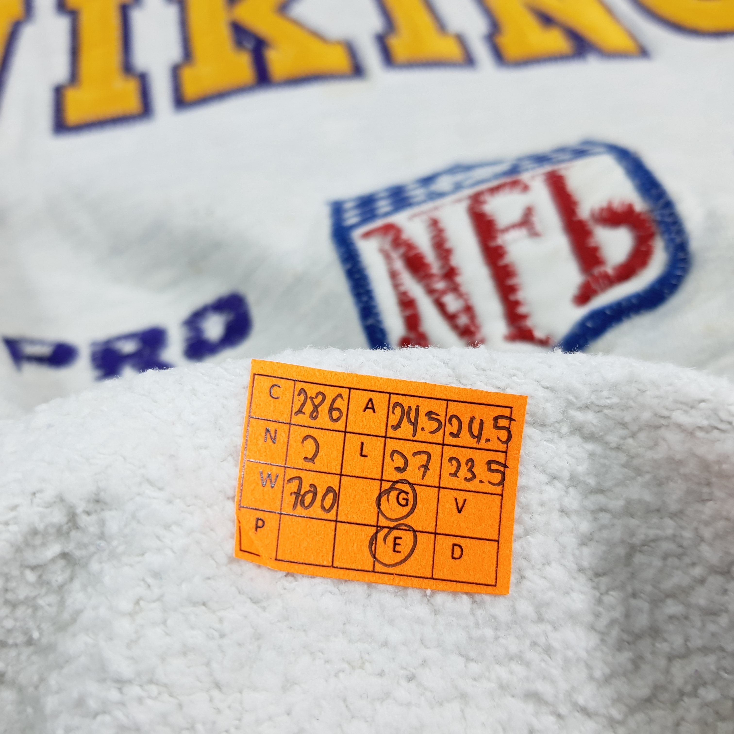 Russell Athletic Vintage 90s NFL Russell Minnesota Vikings Sweatshirt C286N2 Size US XL / EU 56 / 4 - 9 Thumbnail