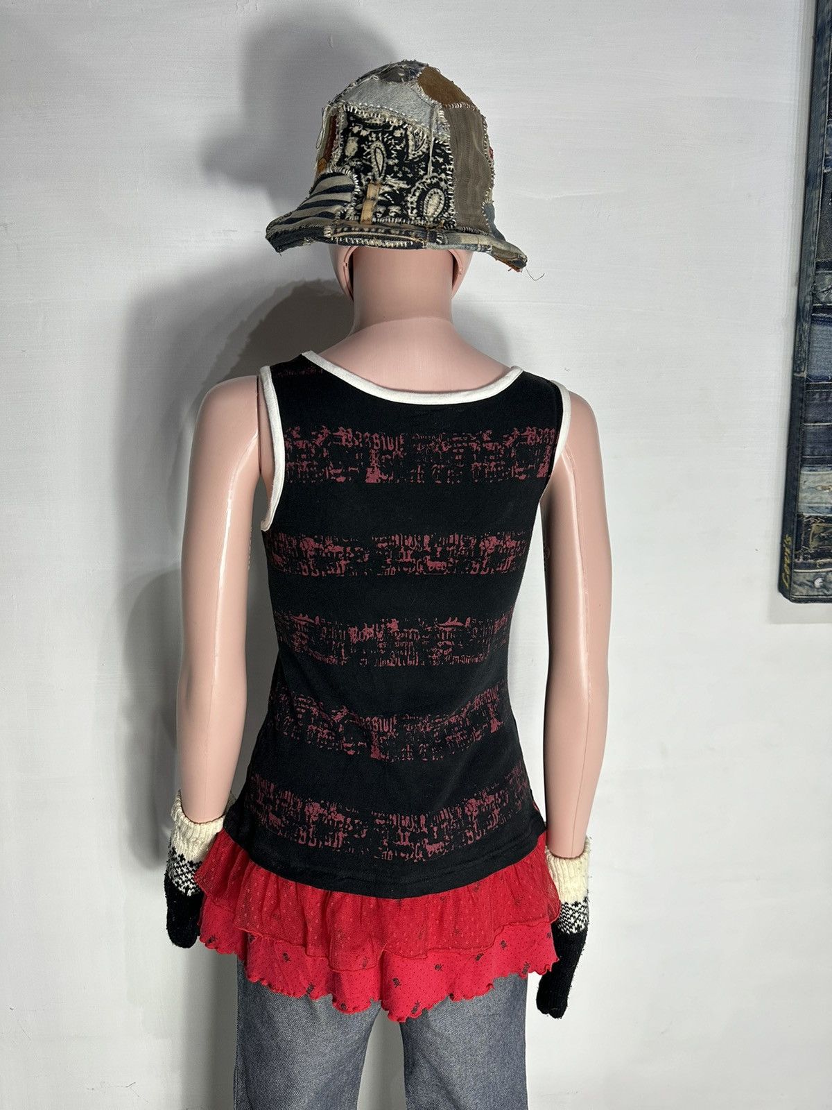 Other Trpp Grl Skull Punk Bondage Tshirt Size M / US 6-8 / IT 42-44 - 5 Thumbnail