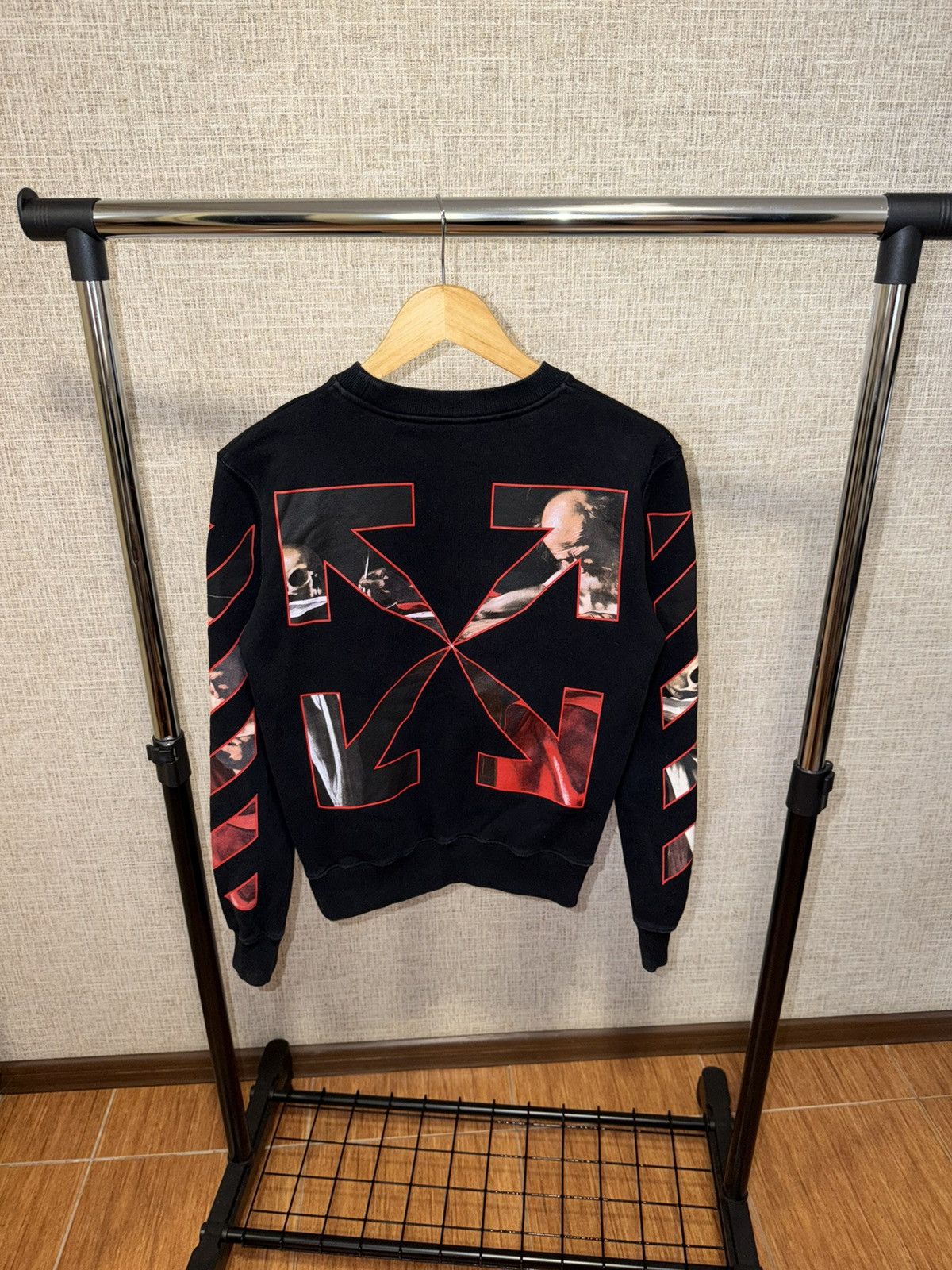 Off-White OFF WHITE CARAVAGGIO BLACK SWEATSHIRT Size US XXS / EU 40 - 2 Thumbnail