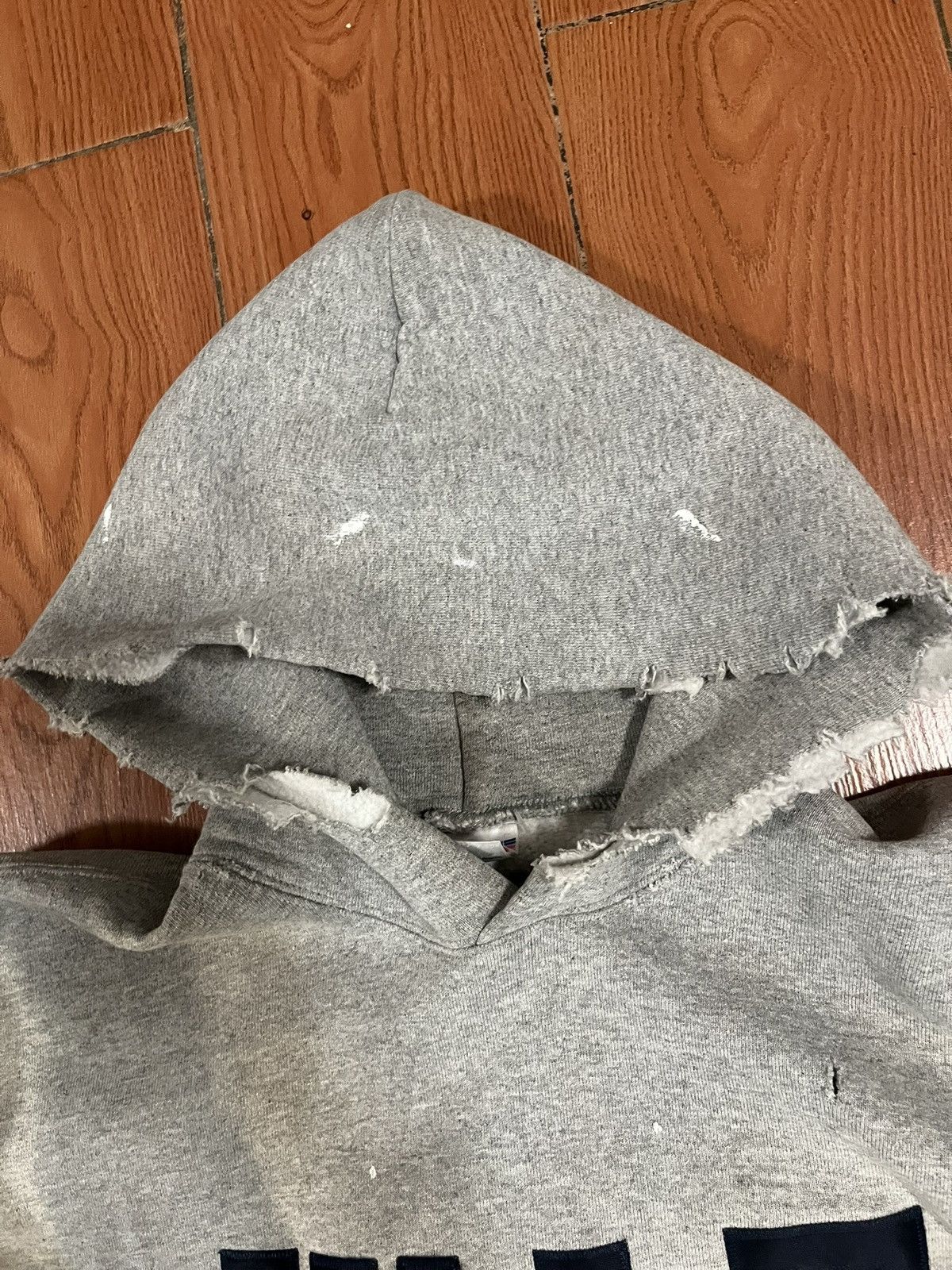 Vintage Yale distressed paint splatter Balenciaga style hoodie Size US M / EU 48-50 / 2 - 4 Thumbnail