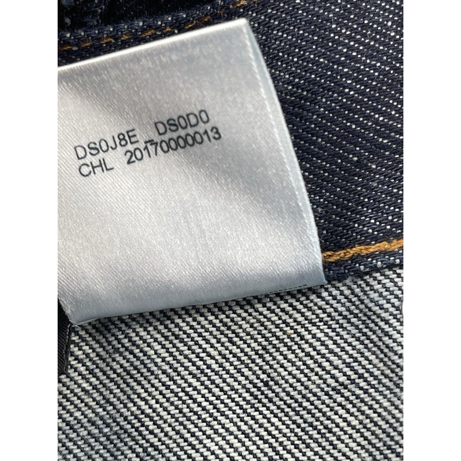 Helmut Lang NWOT Helmut Lang Raw Denim Indigo Patch Pocket Jeans 2017 Me Size US 26 / EU 42 - 7 Thumbnail