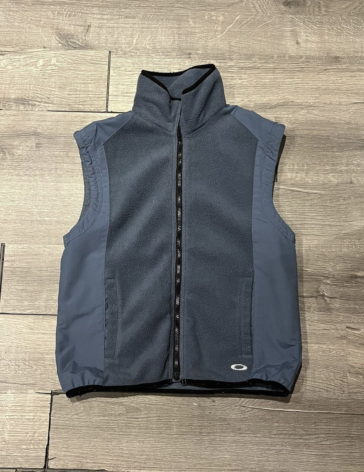 トップス oakley 90s down vest Oakley × Vintage Vintage 90s Oakley Blue Vest Embroidered