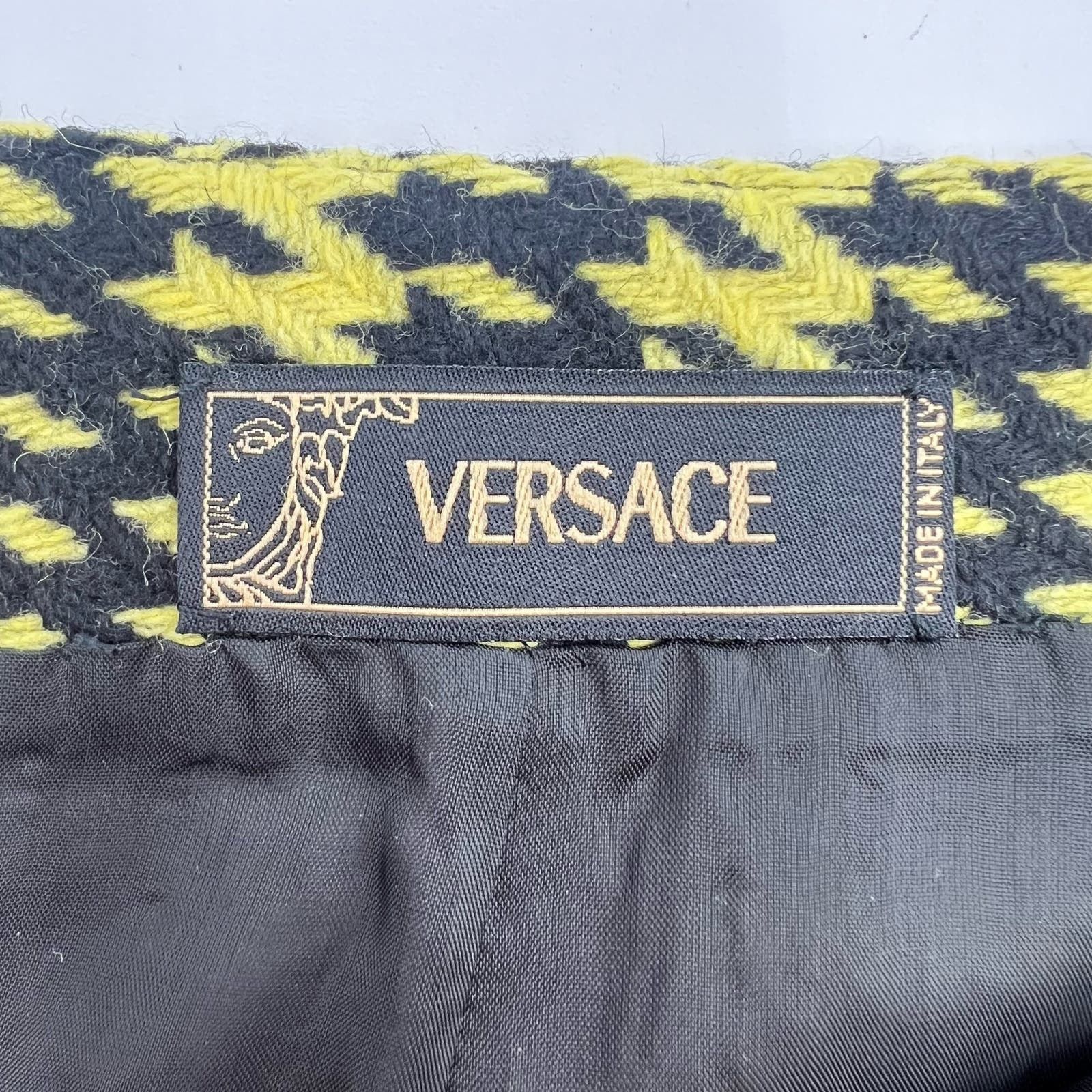 Versace Versace | Vintage Y2K Yellow Houndstooth Mini Skirt 2004 Size 25" / US 0 / IT 36 - 5 Thumbnail