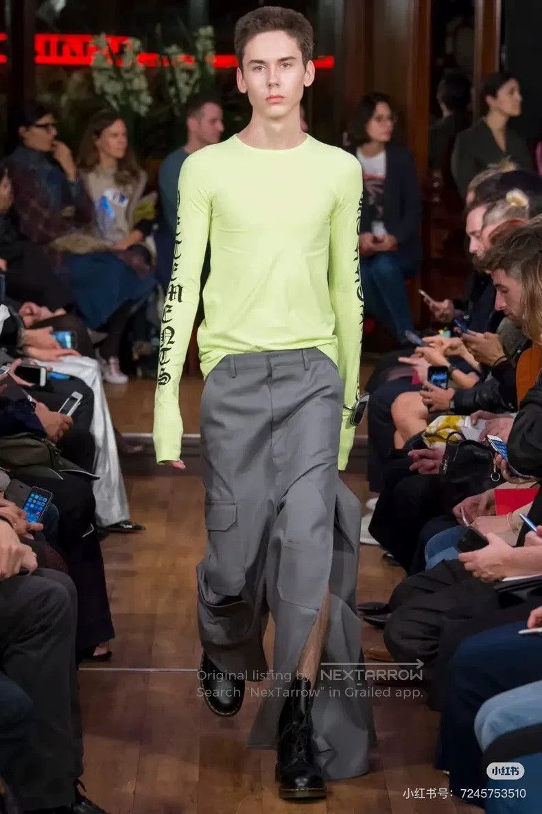 Vetements Vetements Fluorescent green Sanskrit long sleeve T-shirt Size US M / EU 48-50 / 2 - 7 Thumbnail