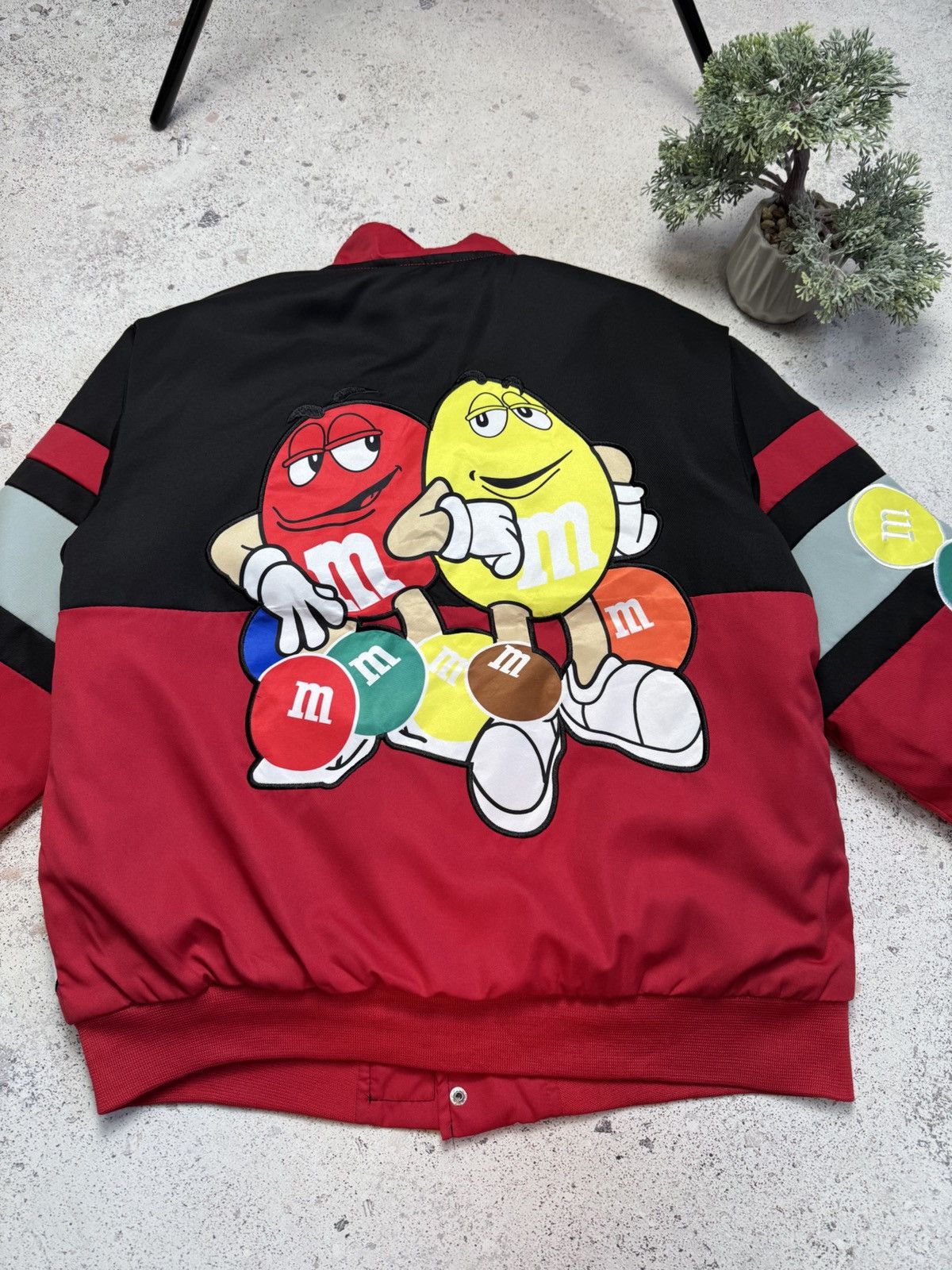 NASCAR M&M’s Bomber Light Jacket Red MMS Racing Red Unisex M F1 Size US M / EU 48-50 / 2 - 9 Thumbnail