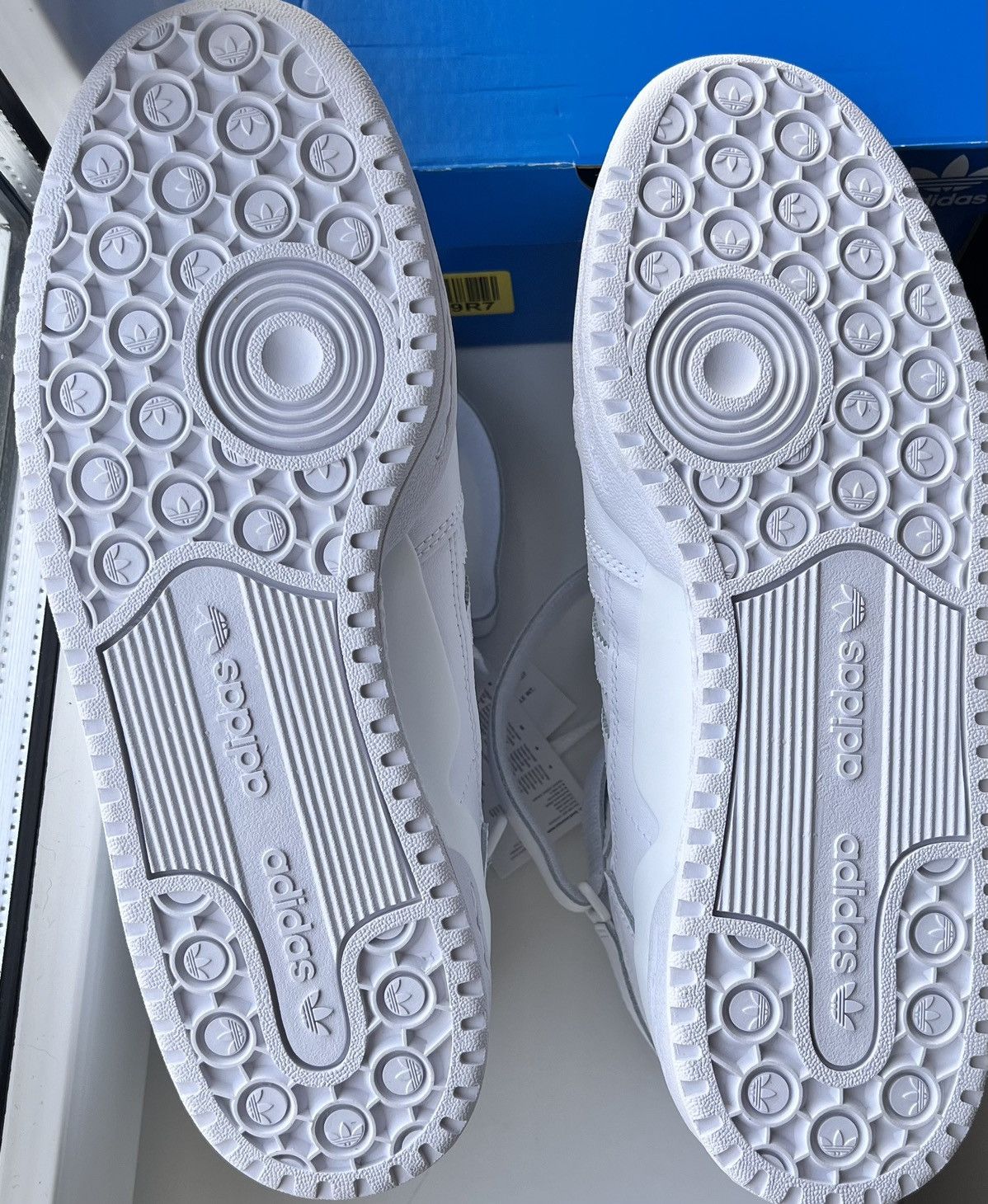 Adidas Adidas Forum Mid Size US 8.5 / EU 41-42 - 5 Thumbnail