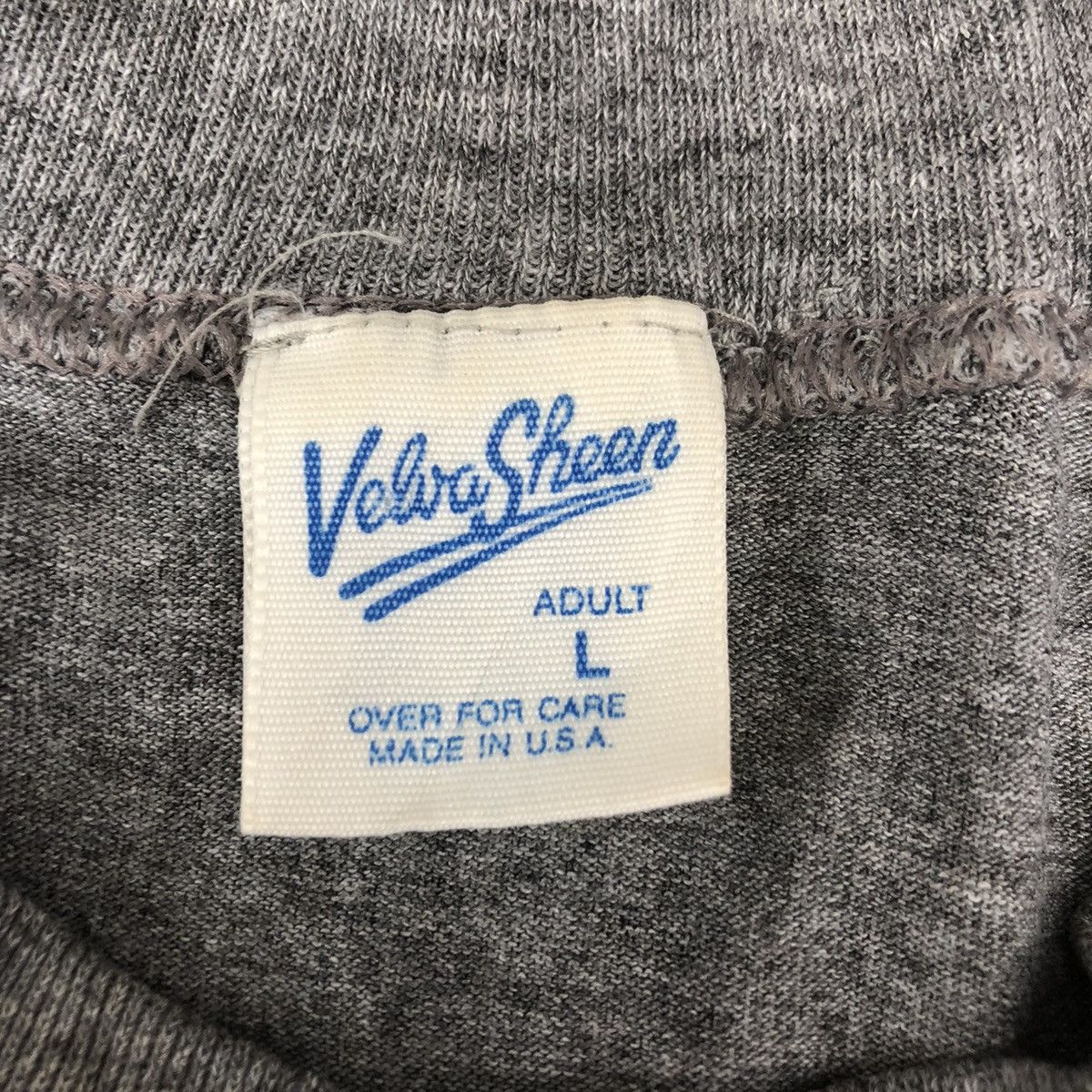 Vintage Vintage VELVA SHEEN MICKEY MOUSE Made In USA Tee Shirt Top Size US L / EU 52-54 / 3 - 4 Thumbnail