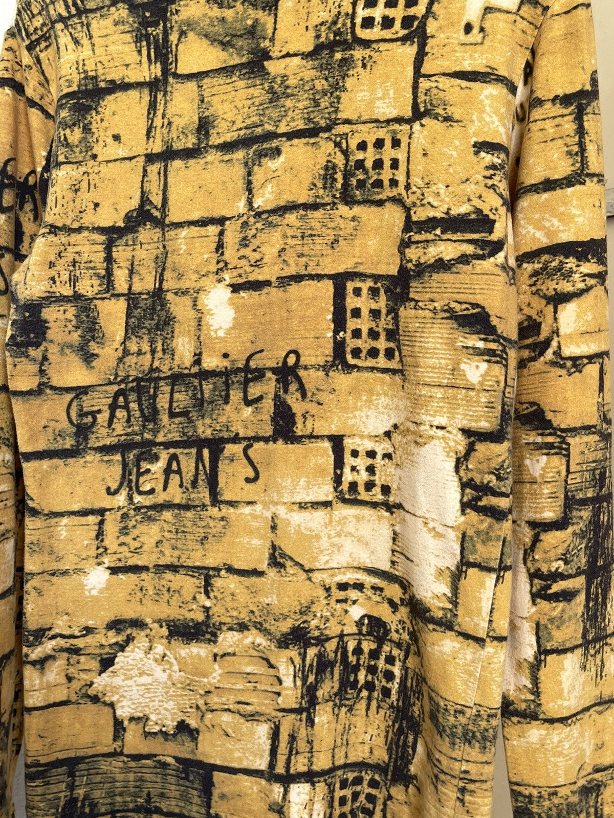Jean Paul Gaultier Jean Paul Gaultier Jeans Brick Wall Fight Racism Turtleneck Size US M / EU 48-50 / 2 - 3 Thumbnail