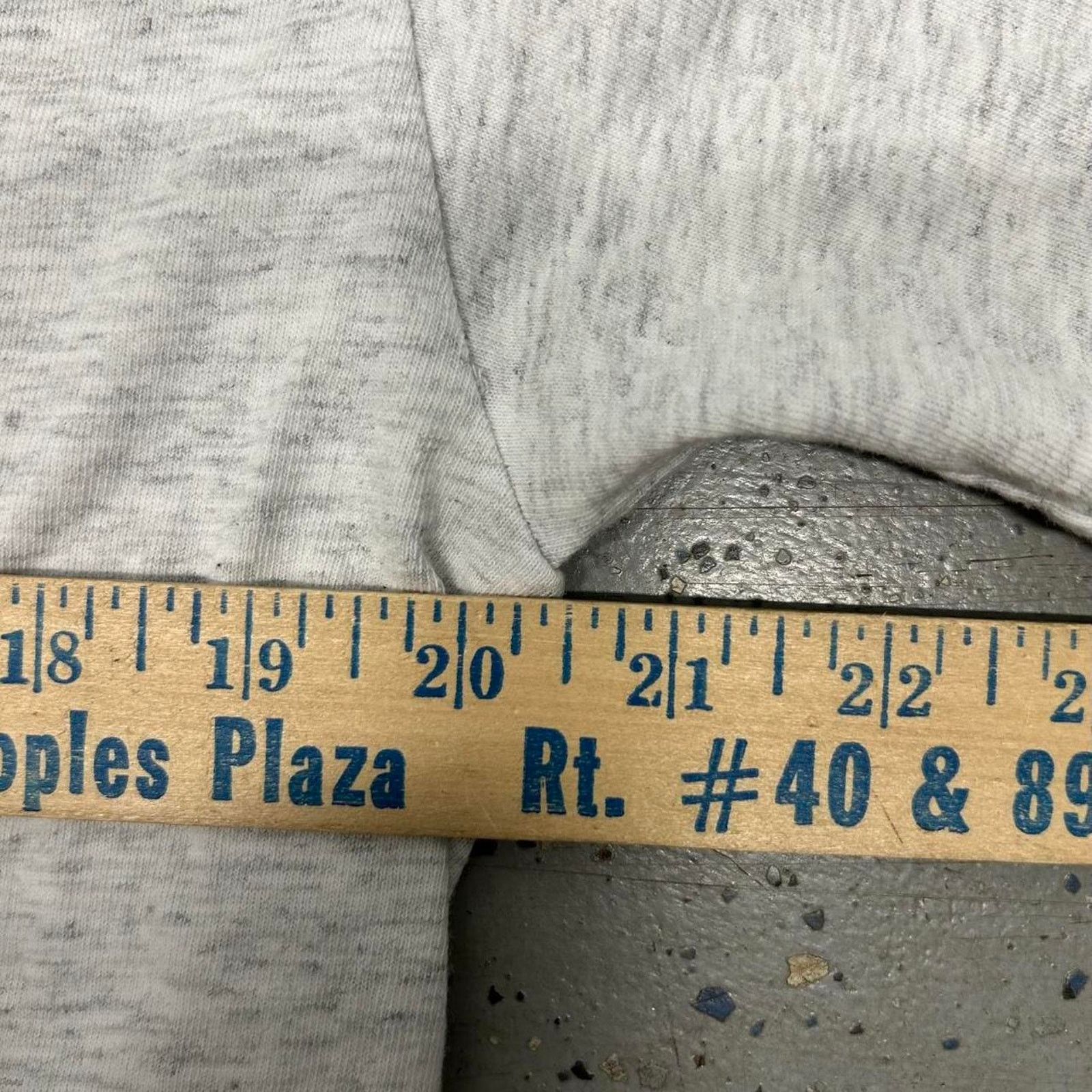 Other Y2K End Of The World T-shirt Size US L / EU 52-54 / 3 - 5 Thumbnail