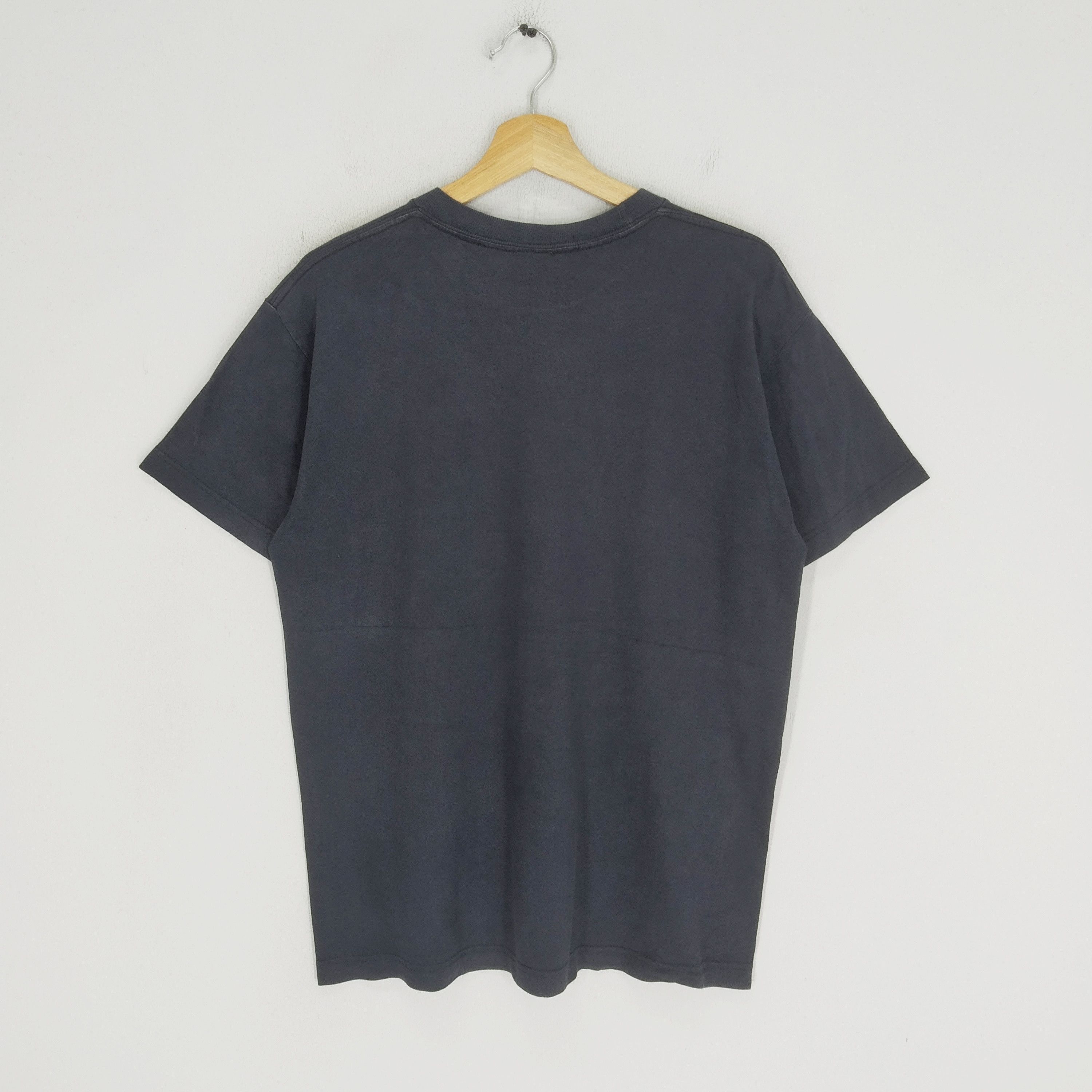 Final Home Vintage Final Home Japan Brand Black Streetwear T-shirt Size US M / EU 48-50 / 2 - 2 Thumbnail