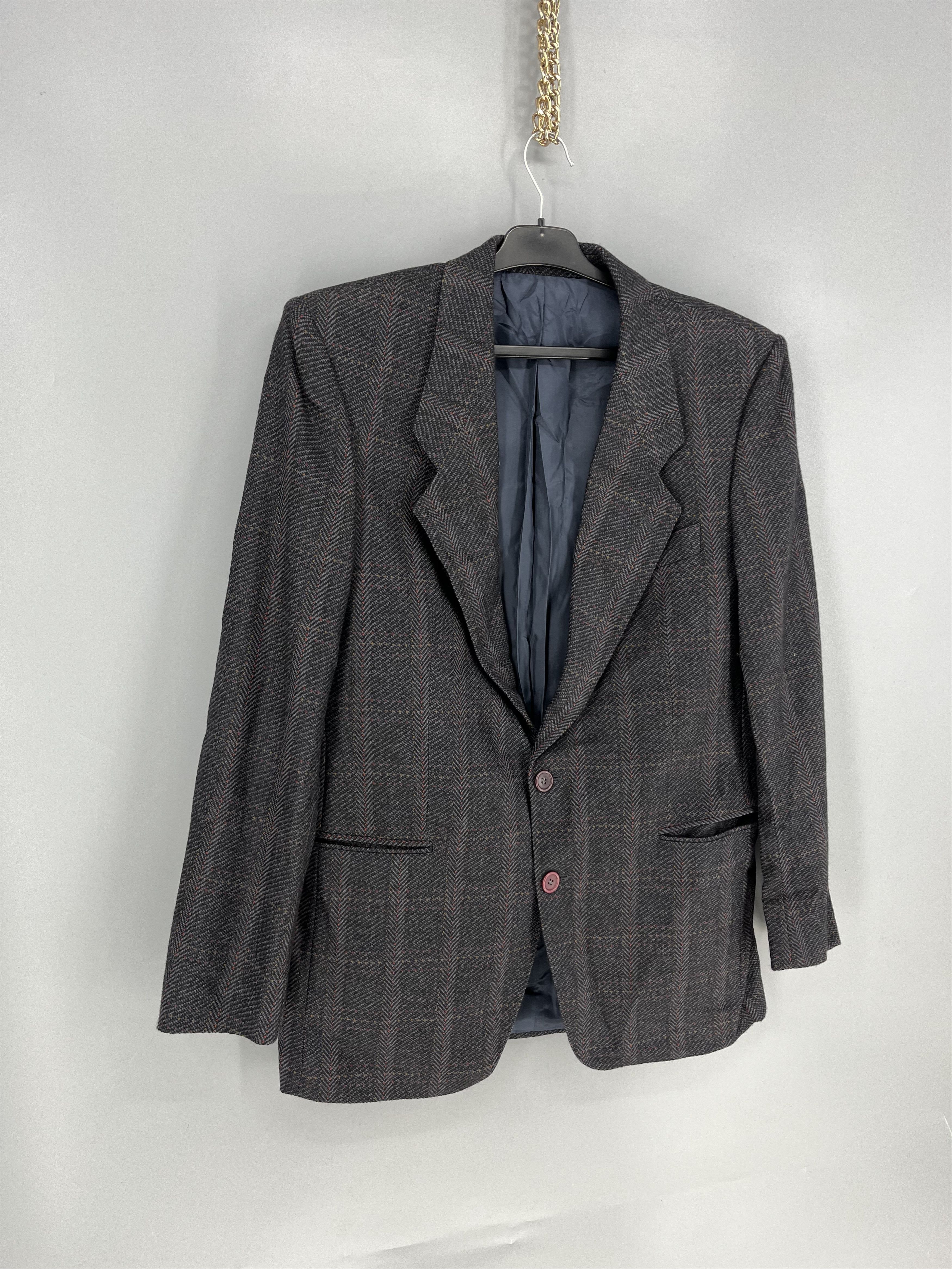 Hugo Boss Vintage Hugo Boss Paris Blazer — Two Button Classic Size 40S - 2 Thumbnail