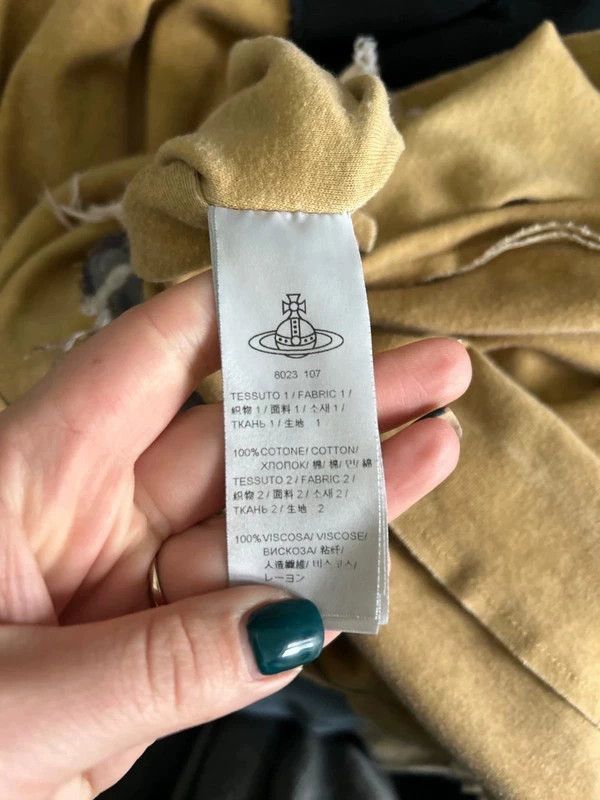 Vivienne Westwood Vivienne Westwood The skull is broken on the sleeveless ve Size S / US 4 / IT 40 - 6 Thumbnail