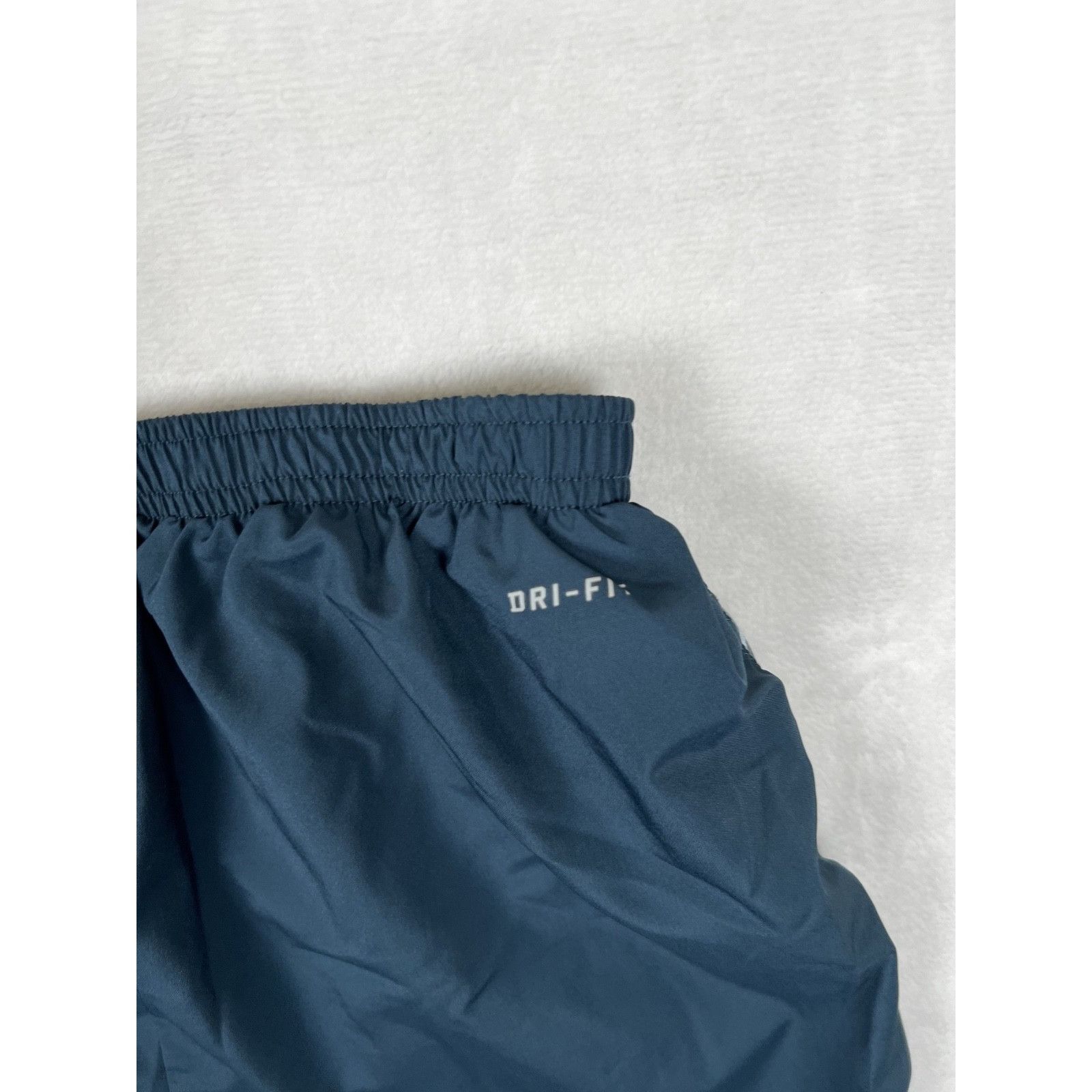 Nike Nike Dri-Fit Running Shorts Women's Size Large Blue Green At Size 28" / US 6 / IT 42 - 8 Thumbnail