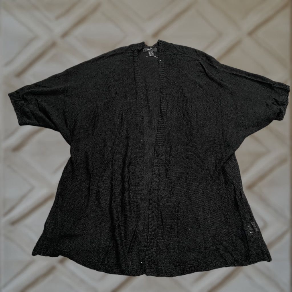 Forever 21 FOREVER 21 Cardigan Sweater Womens 0X Black Short Sleeve Dolman Open Knit Logo Size XL / US 12-14 / IT 48-50 - 1 Thumbnail
