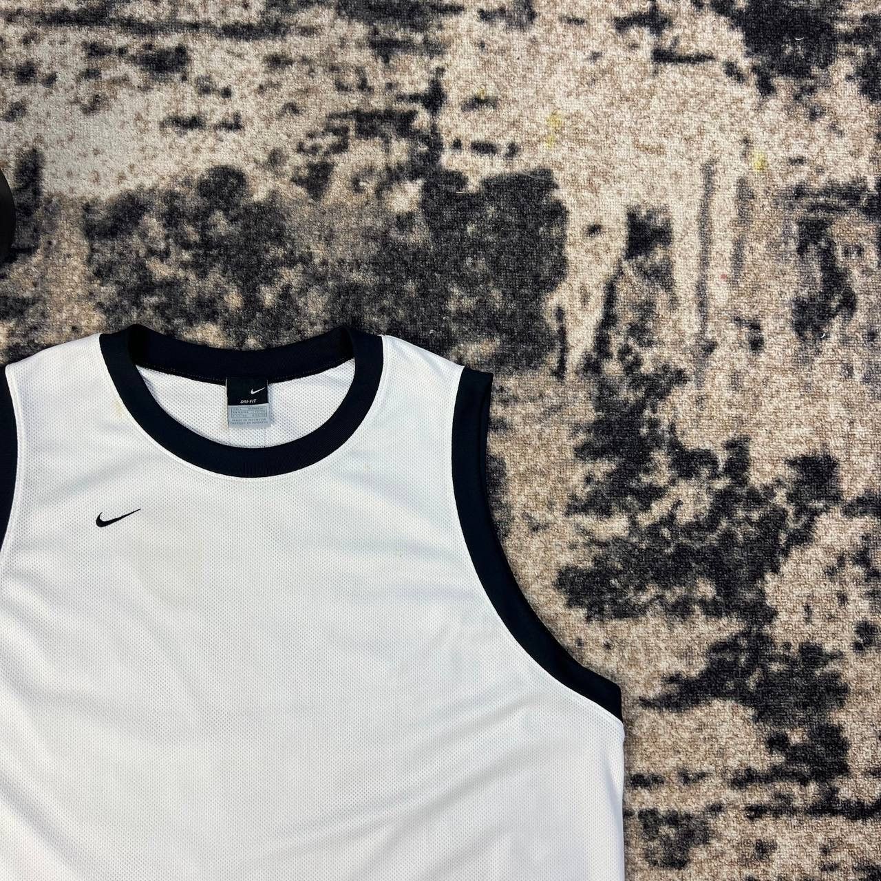 Nike Nike Basketball Vintage Y2K Mini Logo Tank Top Size US L / EU 52-54 / 3 - 2 Thumbnail