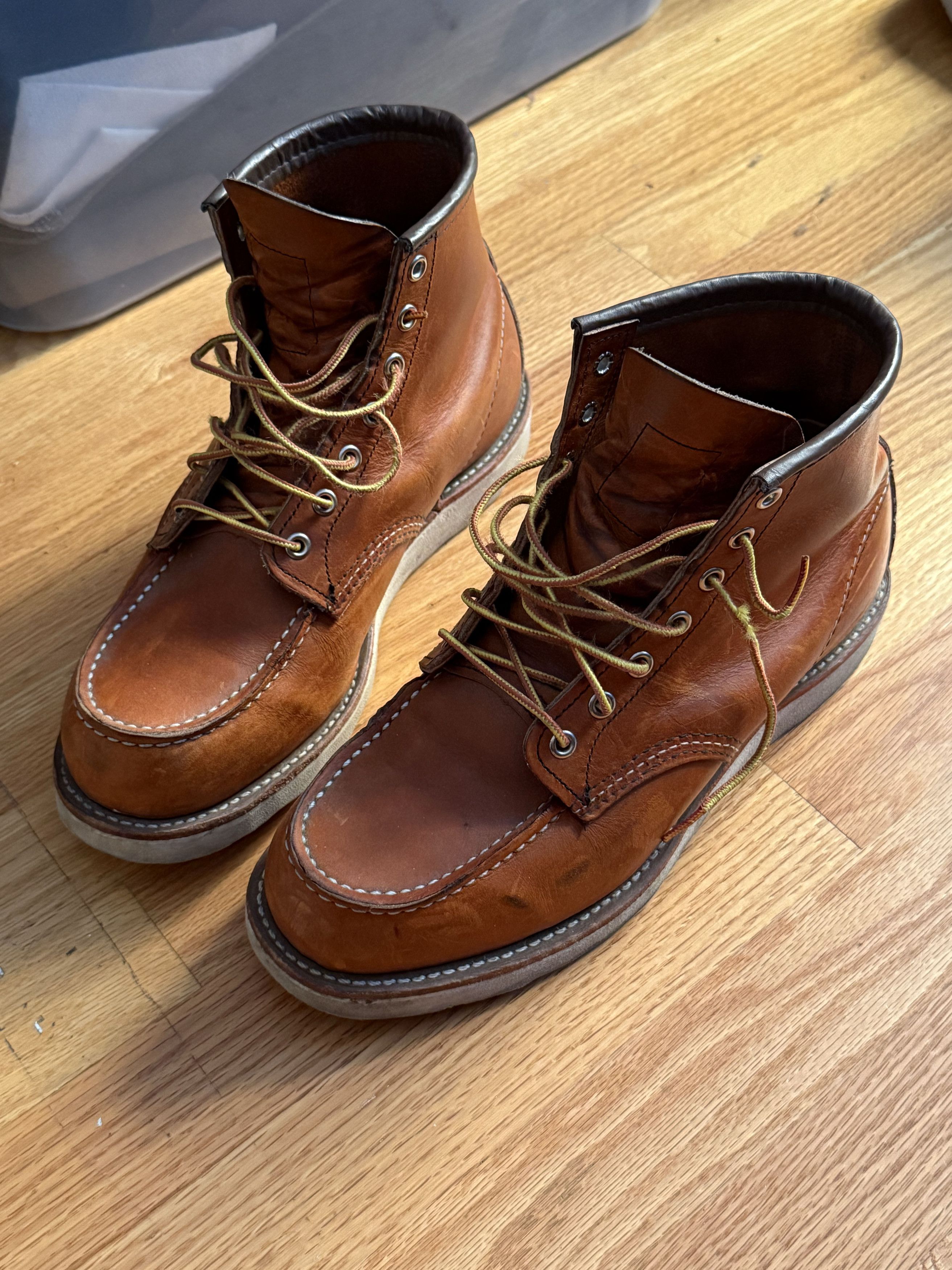 Red Wing Red Wing Classic Moc Toe 6-Inch Boot (Oro Legacy) Size US 10 / EU 43 - 2 Thumbnail