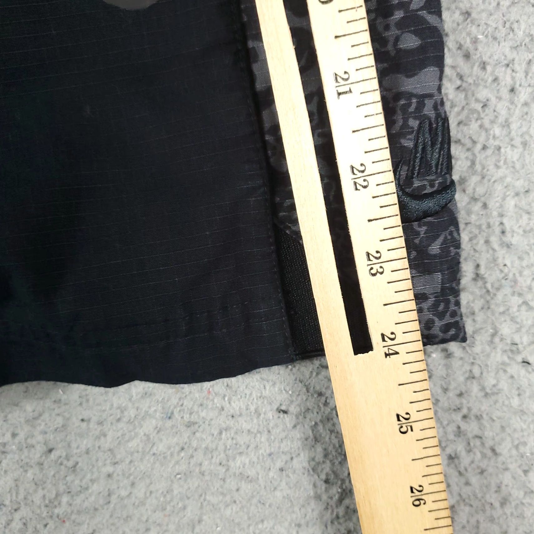 Nike Nike Shorts Mens Large Black Lace Tie Pocket Zip Casual Flat Front Athletic Size US 33 - 5 Thumbnail