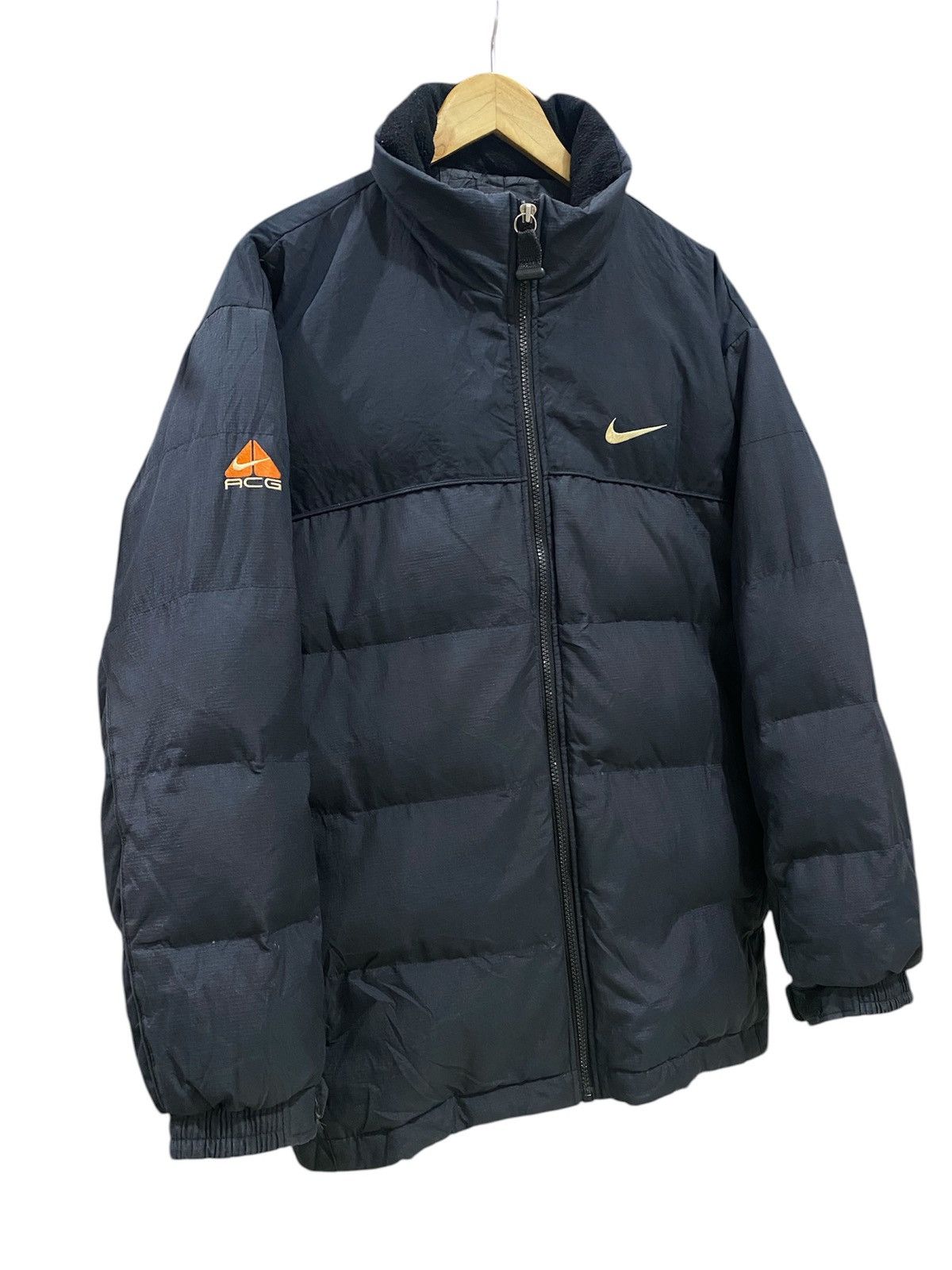 Nike ACG Vintage Nike Acg Puffer Jacket Size US L / EU 52-54 / 3 - 4 Thumbnail