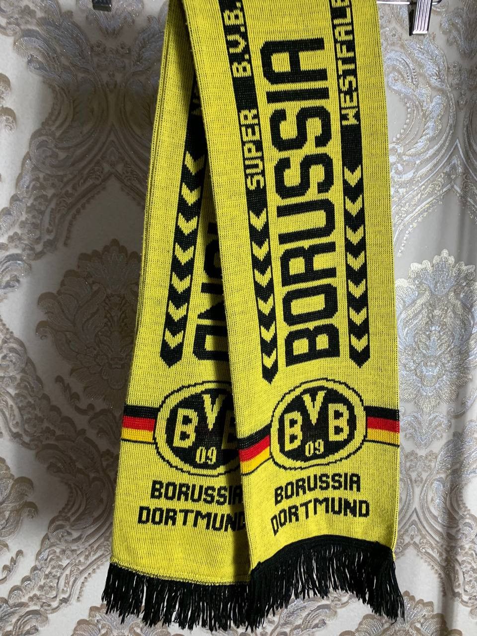Vintage VERY RARE FC BORUSSIA DORTMUND GERMANY RETRO SOCCER JERSEY Size ONE SIZE - 4 Thumbnail