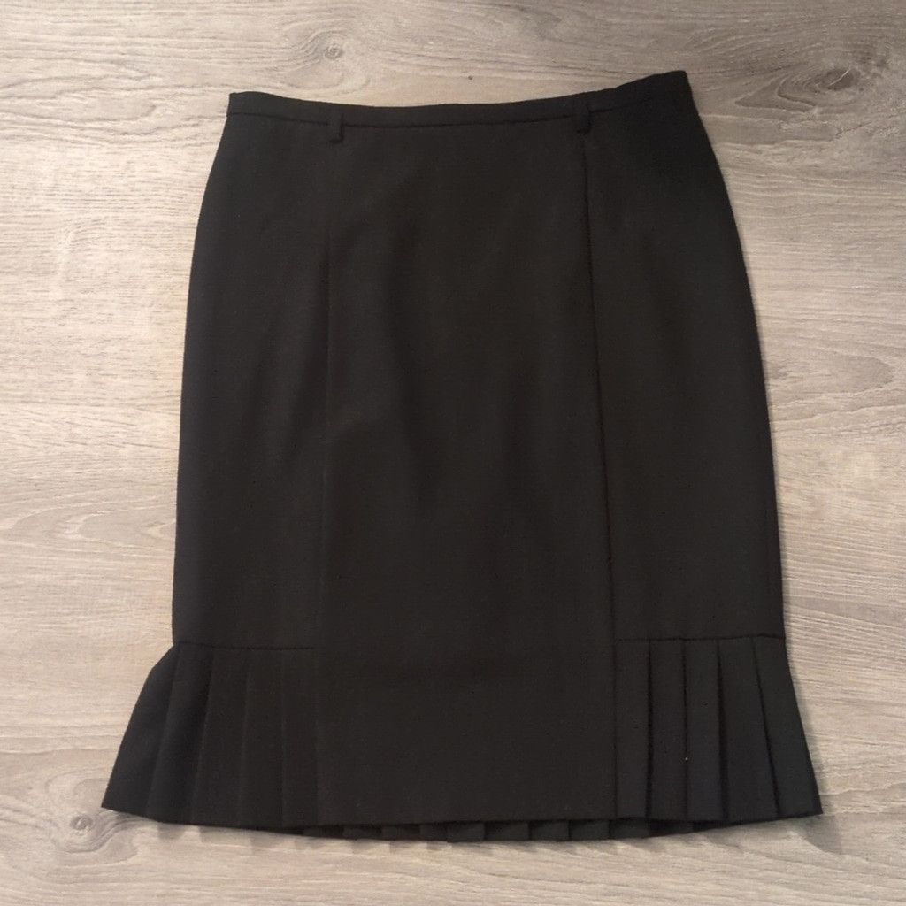 Talbots Talbots Petites Viscose Blend Pleated Pencil Skirt Size 4P Size 27" / US 4 / IT 40 - 1 Thumbnail