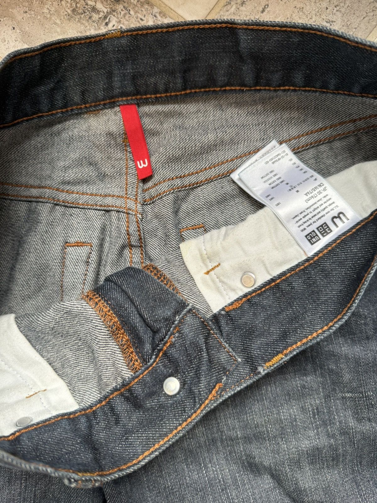 Uniqlo uniqlo straight leg denim Size US 30 / EU 46 - 2 Thumbnail